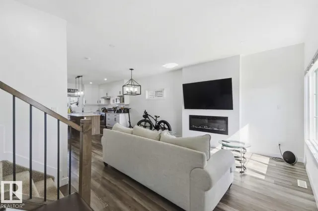 17924 61 STREET, Edmonton 4