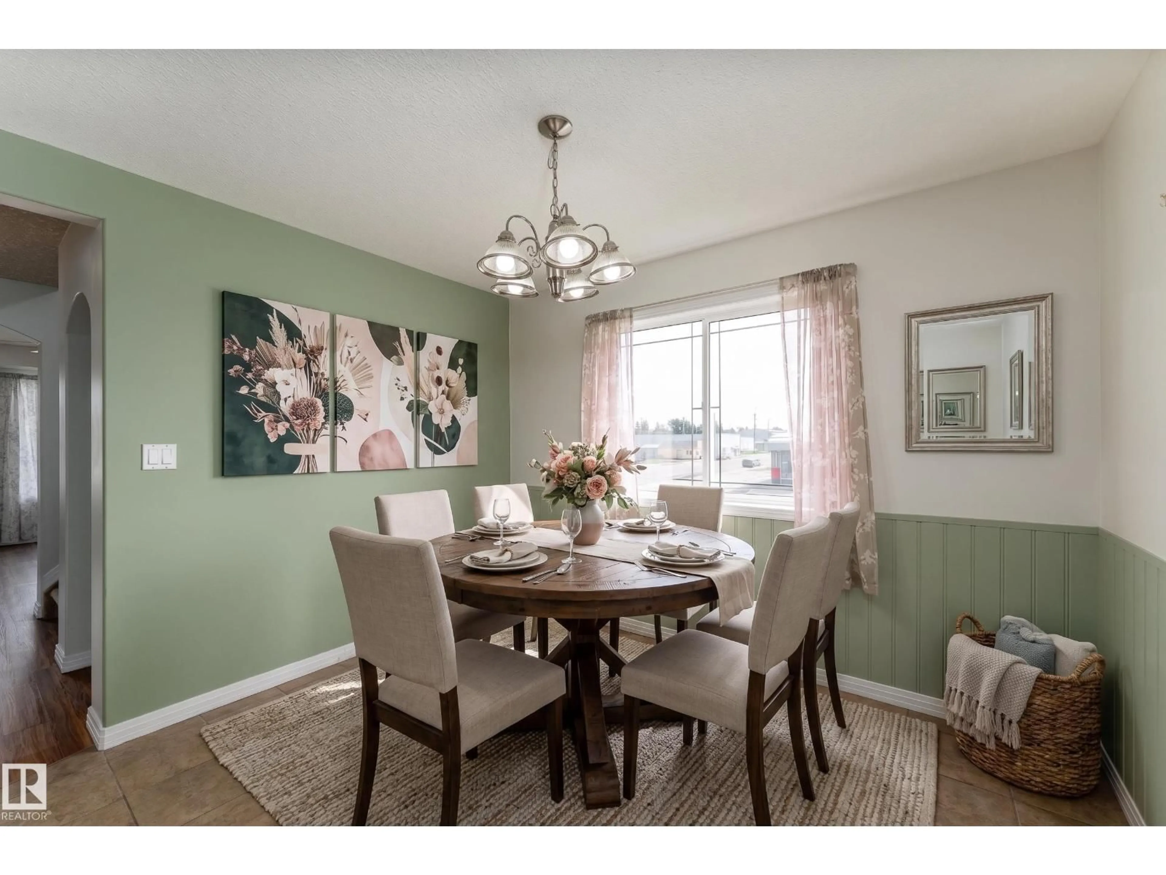 Dining room, wood/laminate floor for 2 - 5103 53 AV, Tofield Alberta T0B4J0