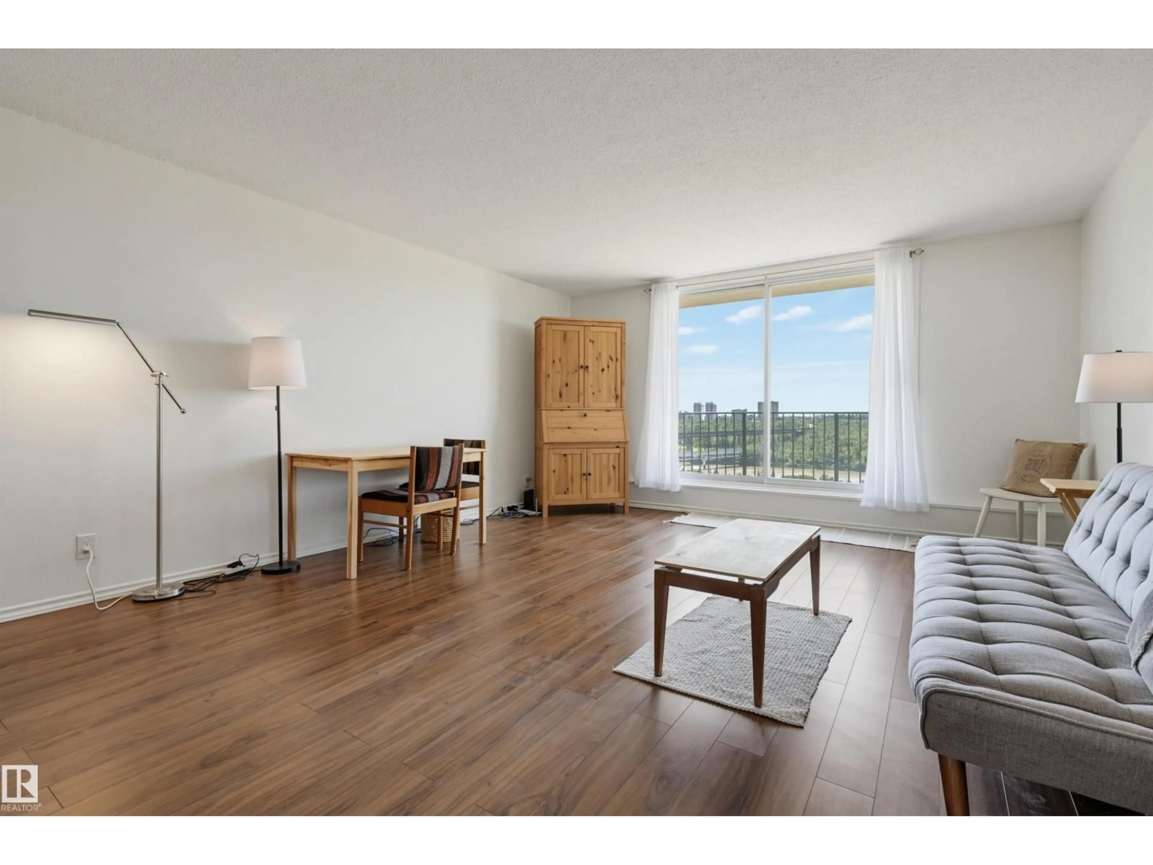 A pic of a room for 709 - 11307 99 AV, Edmonton Alberta T5K0H2