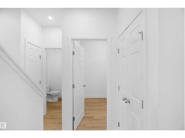 SW - 12127 34 AV, Edmonton 5