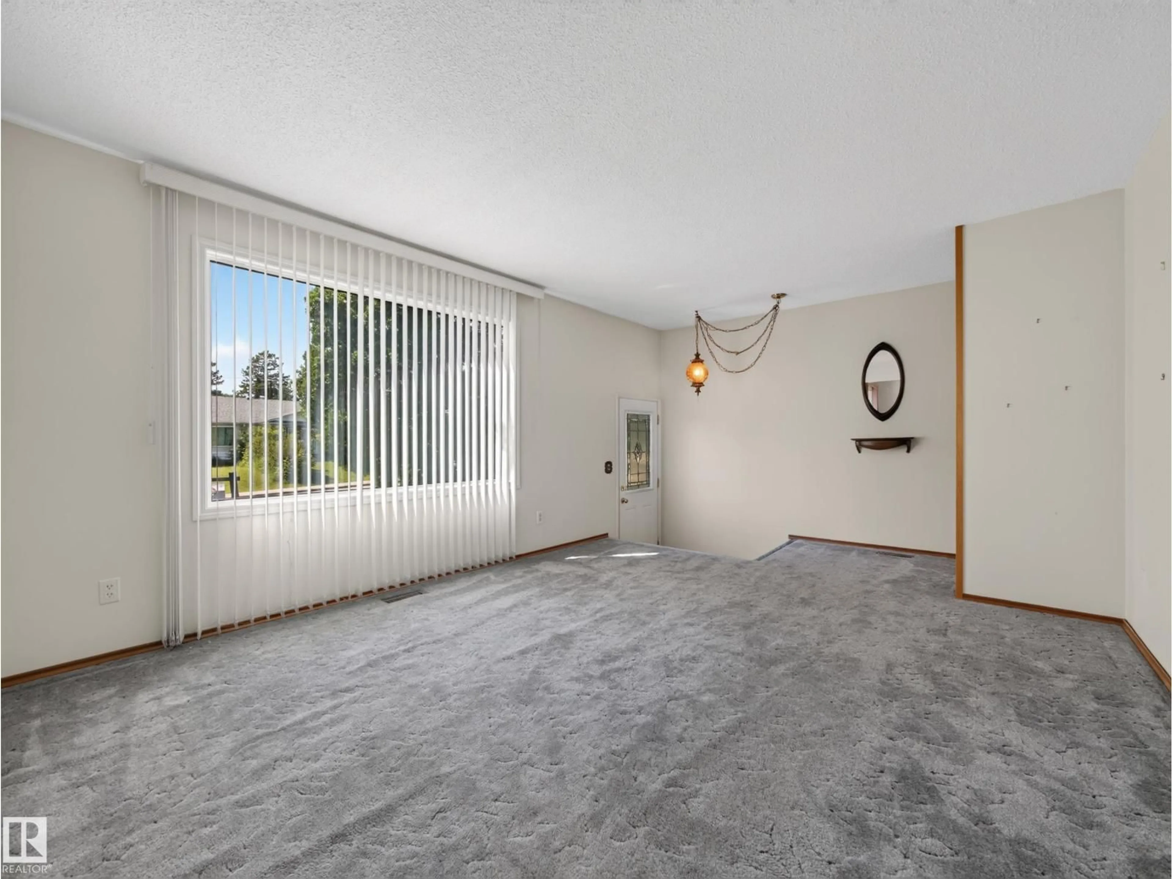 A pic of a room for NW - 14031 63 ST, Edmonton Alberta T5A1R6