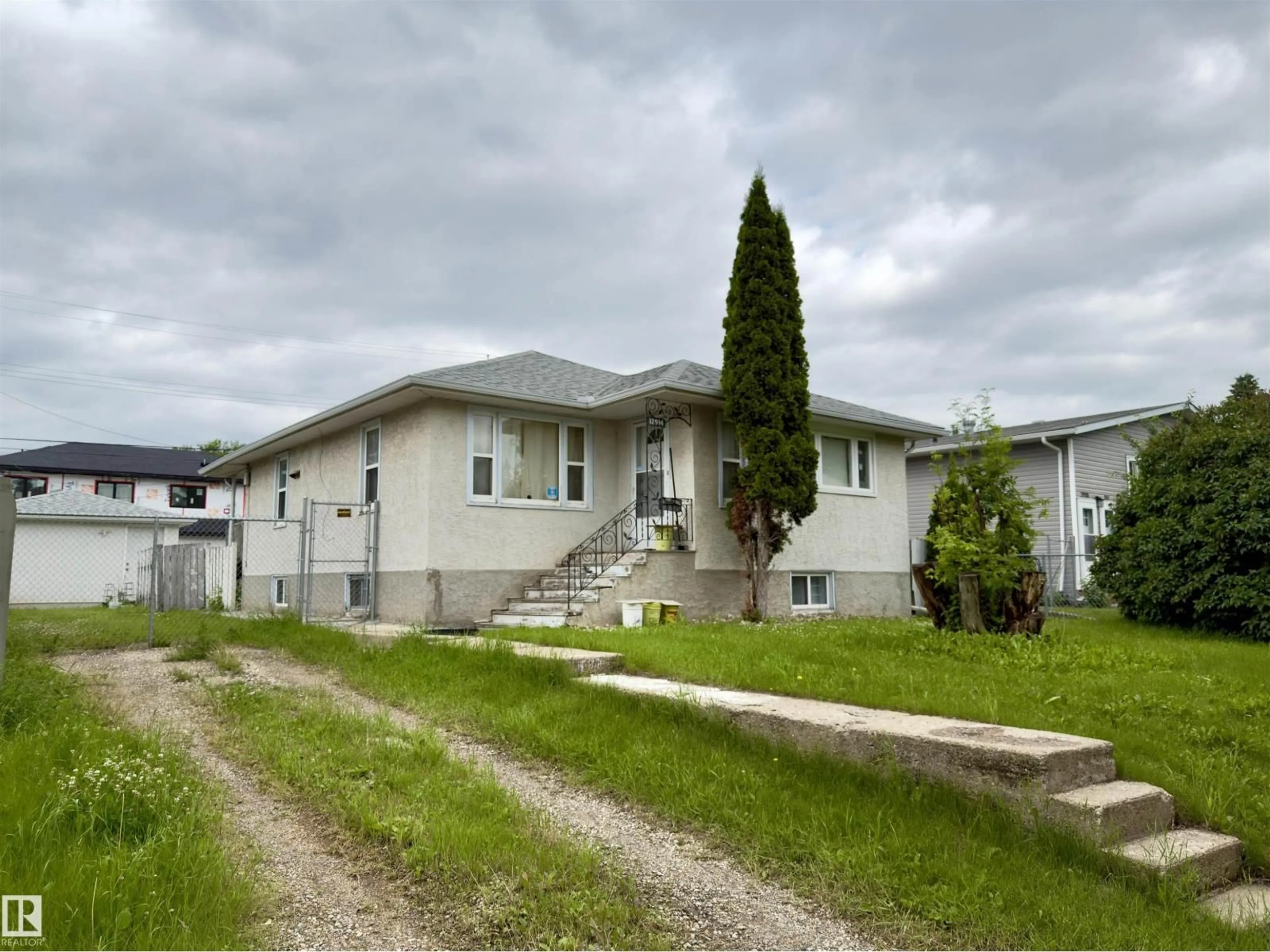 Unknown for 12914 68 ST, Edmonton Alberta T5C0E8