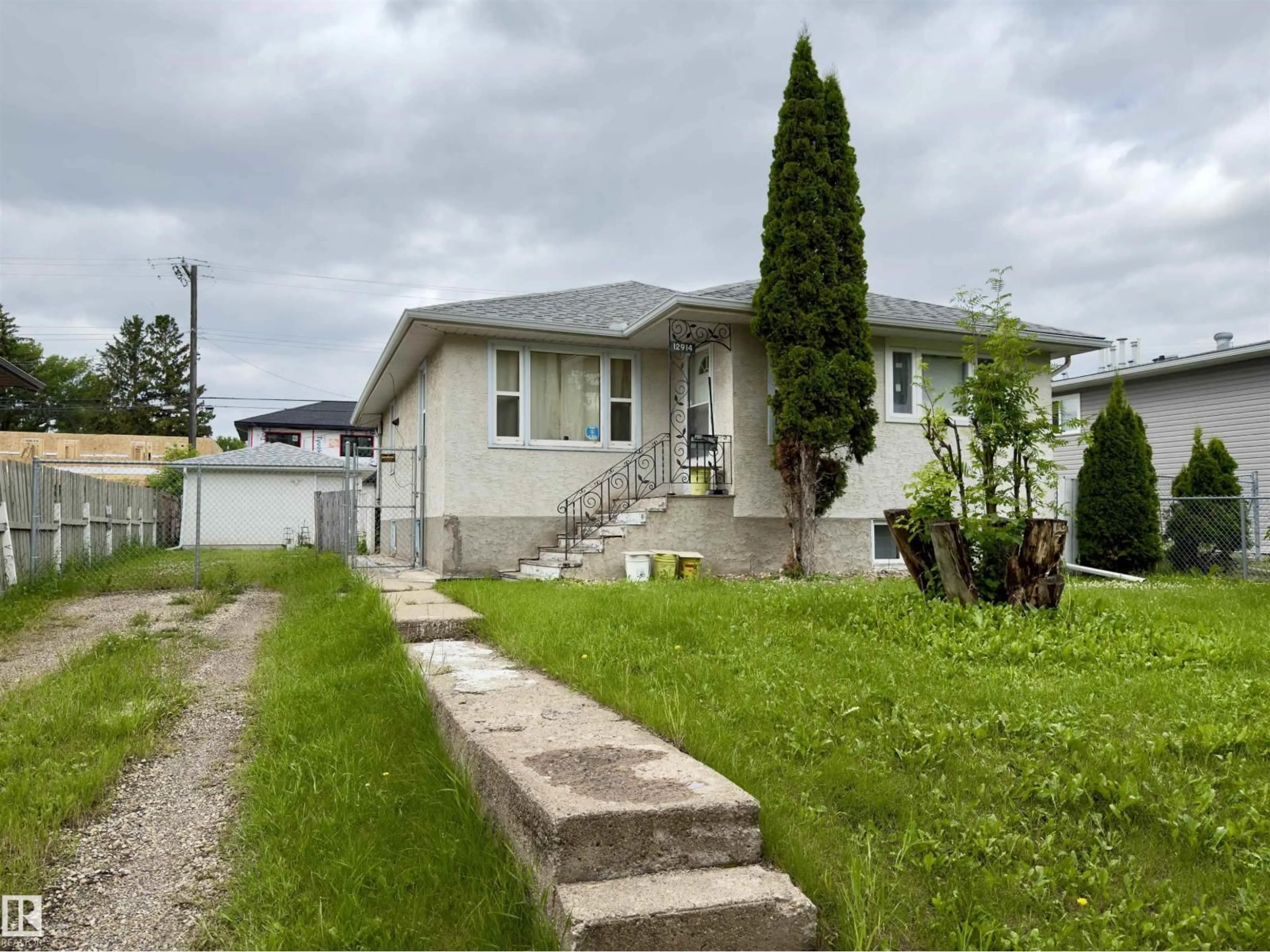 Unknown for 12914 68 ST, Edmonton Alberta T5C0E8