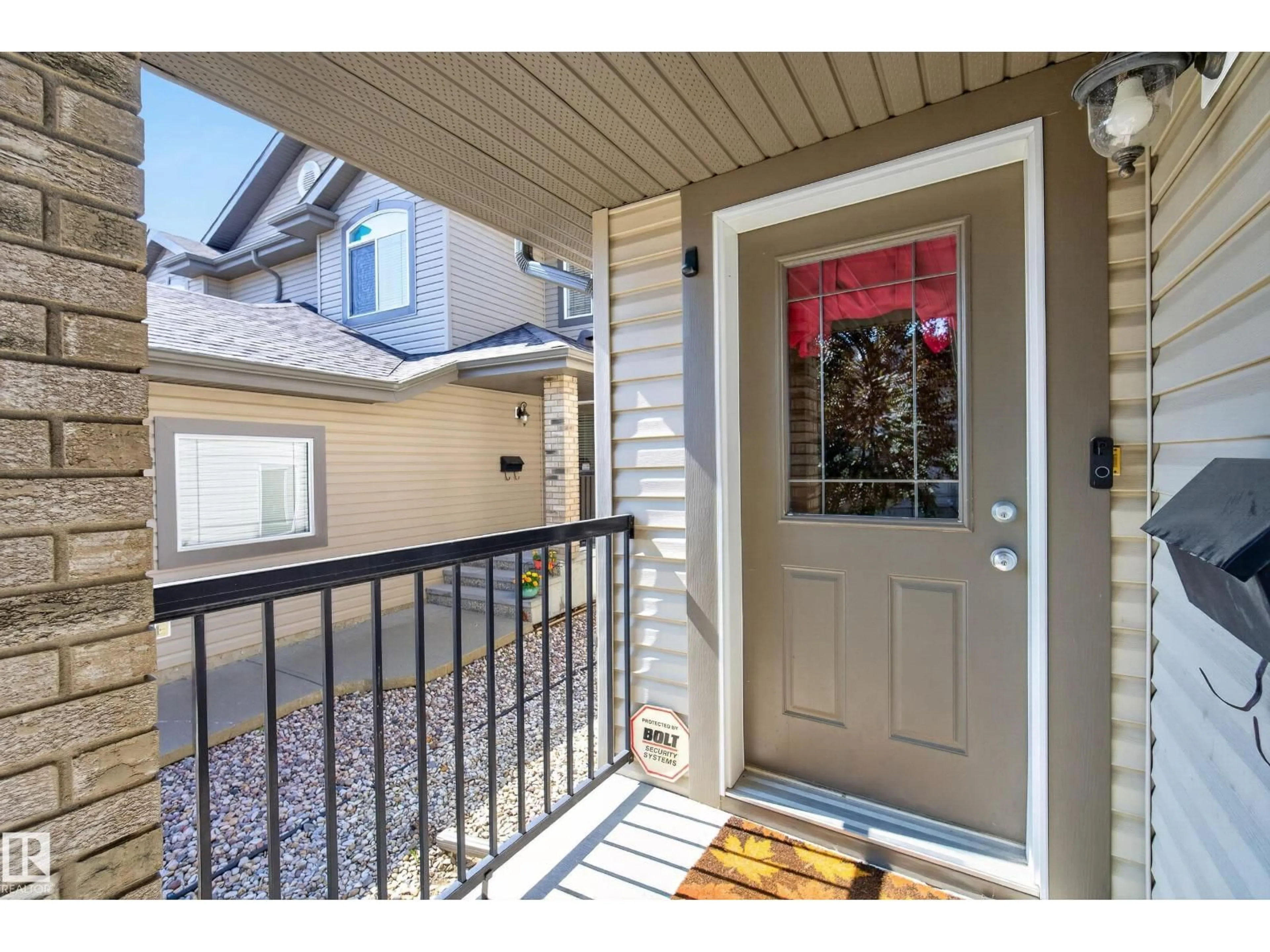 Indoor entryway for #2 - 20 NORMAN CT, St. Albert Alberta T8N7K4