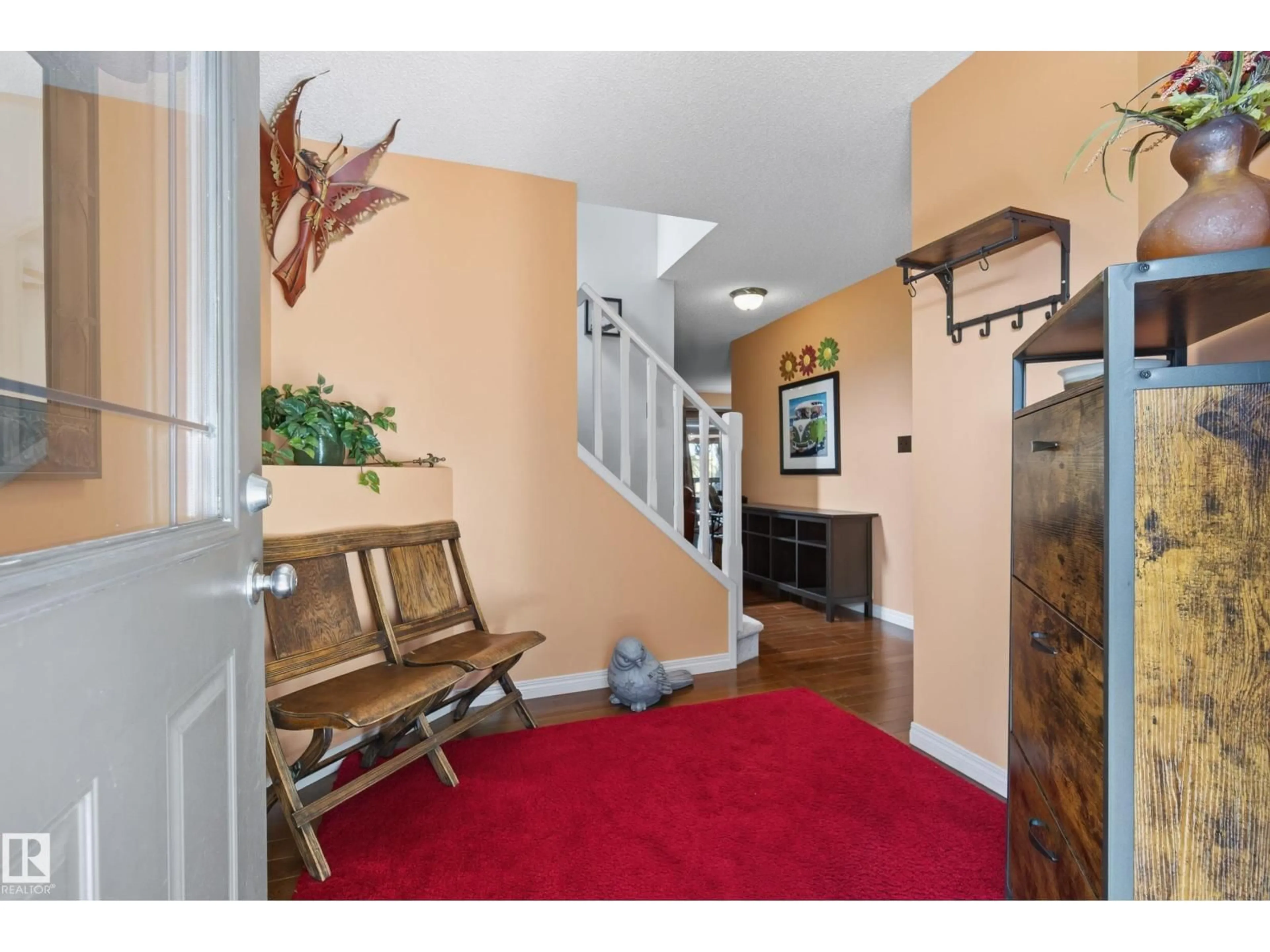Indoor entryway for #2 - 20 NORMAN CT, St. Albert Alberta T8N7K4
