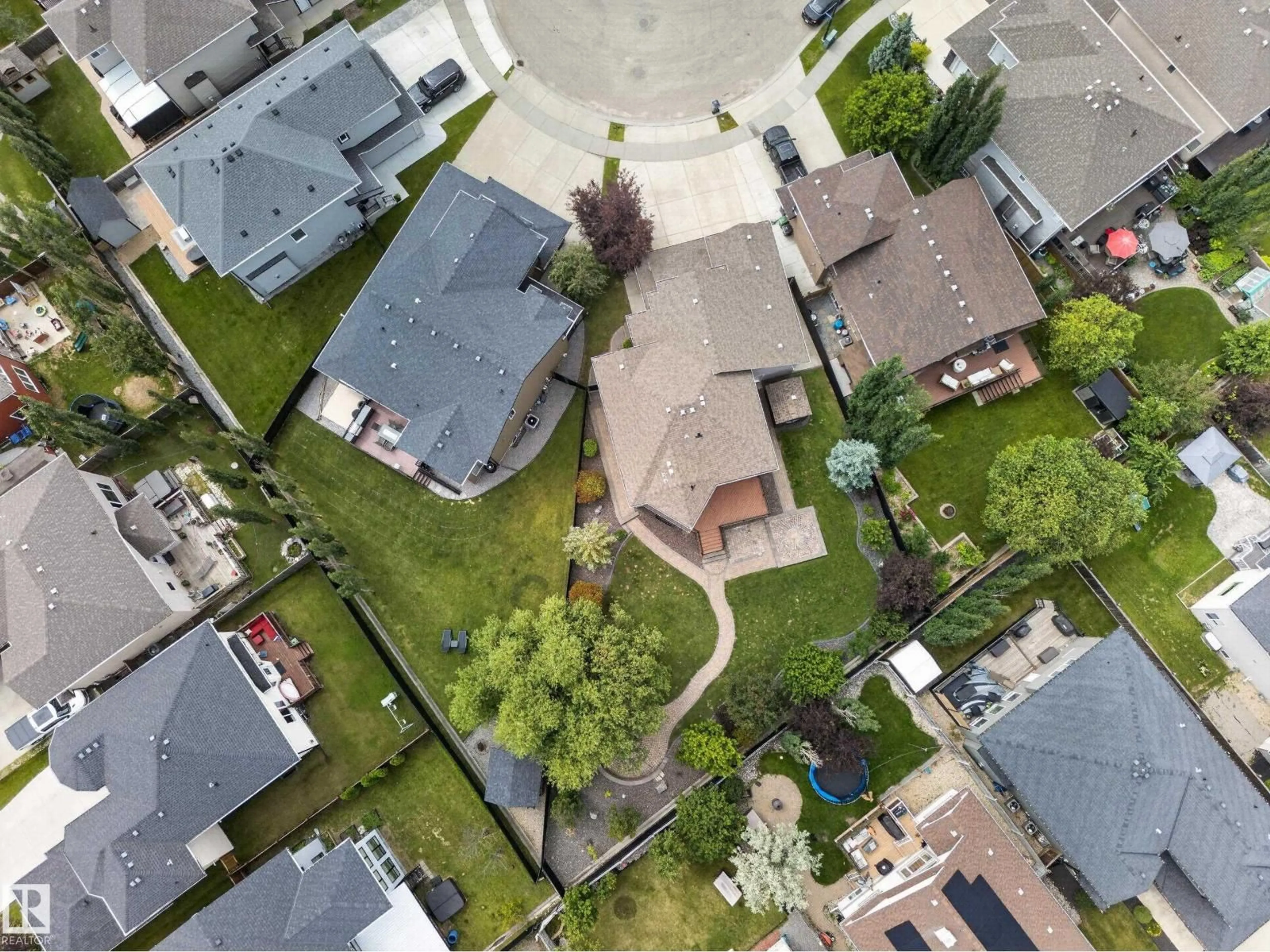 A pic from outside/outdoor area/front of a property/back of a property/a pic from drone, street for 6502 37 AV, Beaumont Alberta T4X0G6