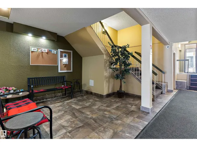 #407 - 3610 43 AV NW, Edmonton 3
