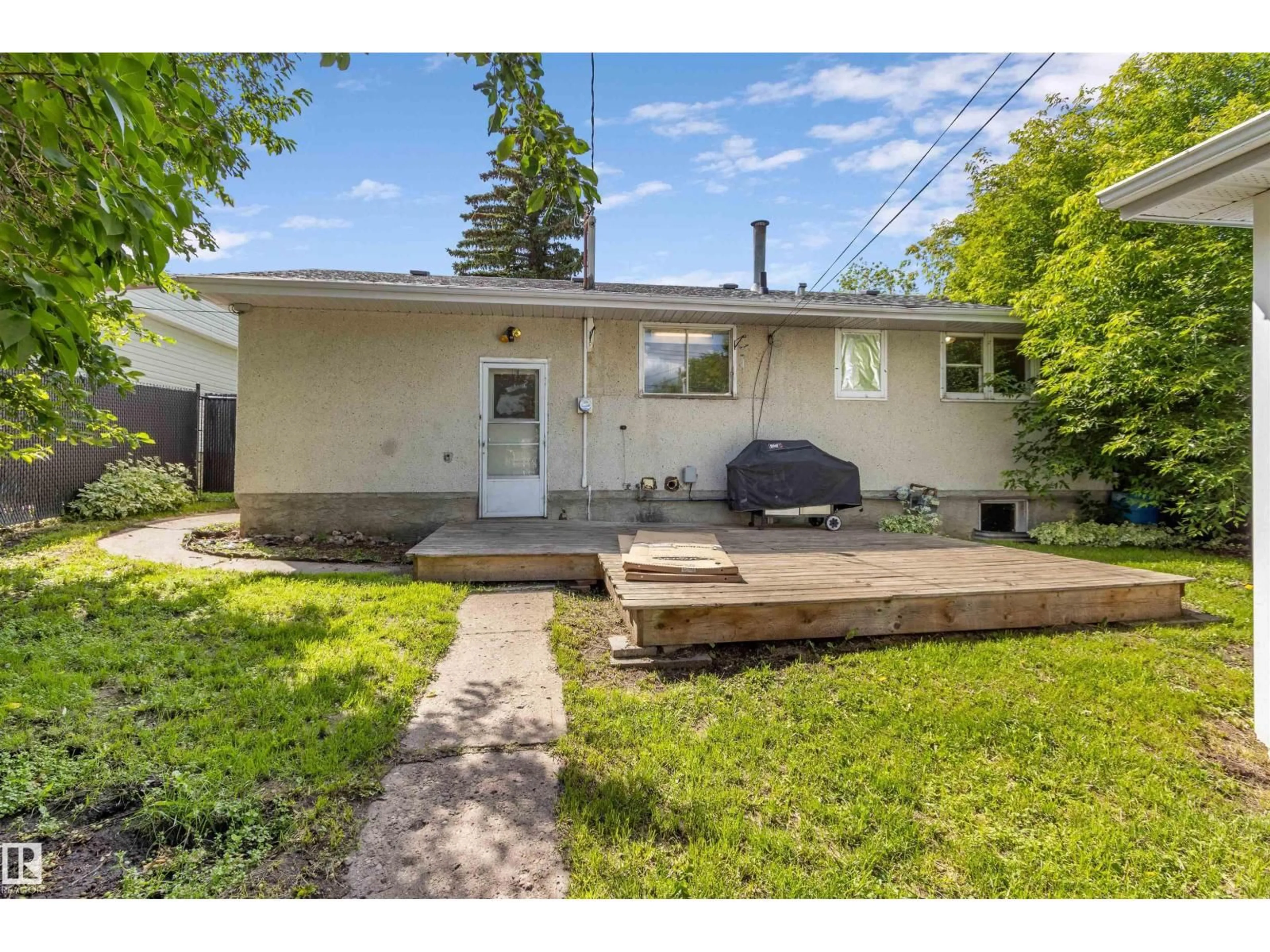 Unknown for 5013 46 ST, Drayton Valley Alberta T7A1C6