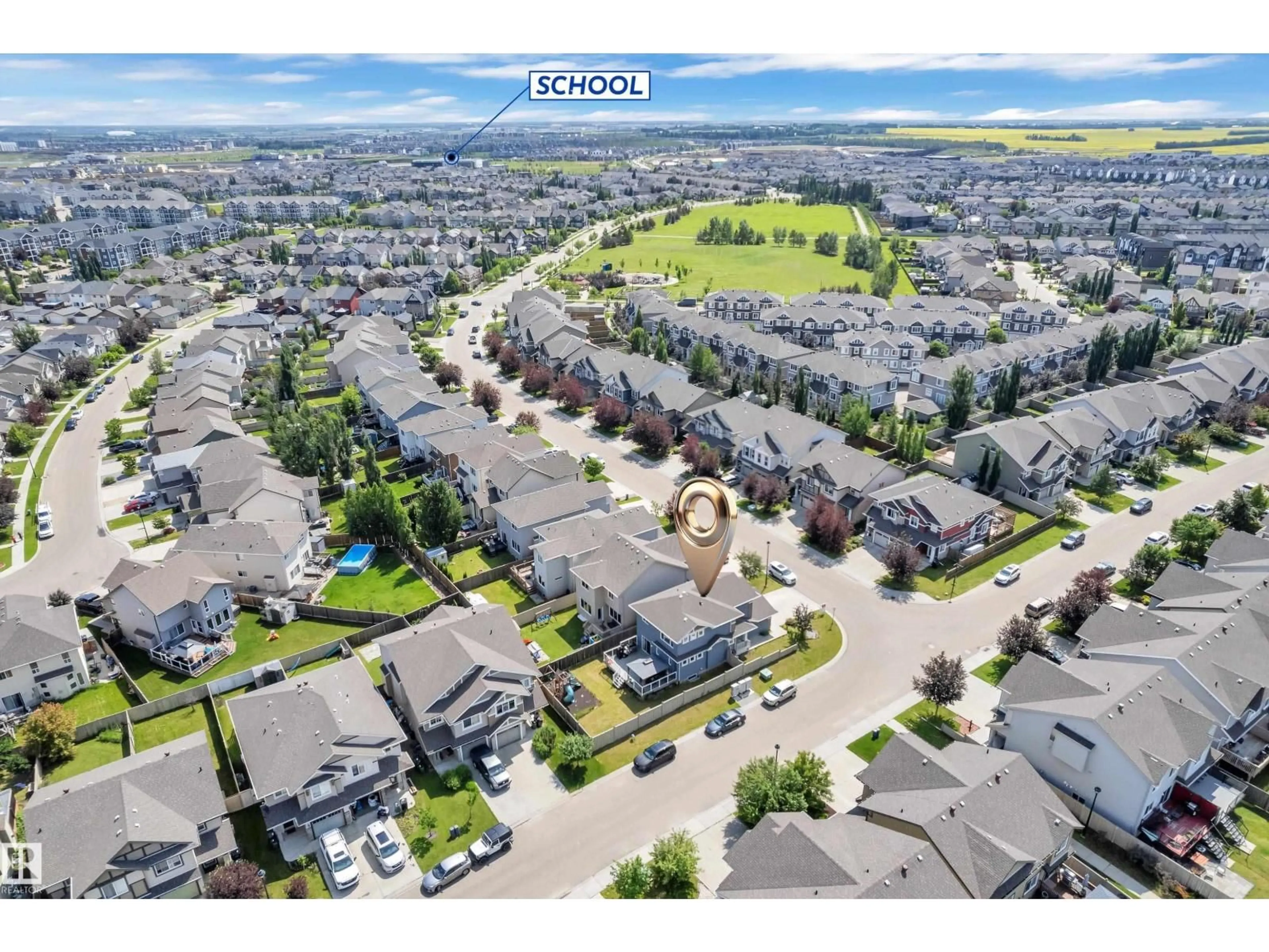 A pic from outside/outdoor area/front of a property/back of a property/a pic from drone, street for 1942 CHAPMAN RD, Edmonton Alberta T6W0Y6