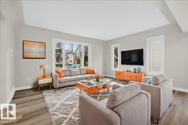 NW - 9723 65 AV, Edmonton 3