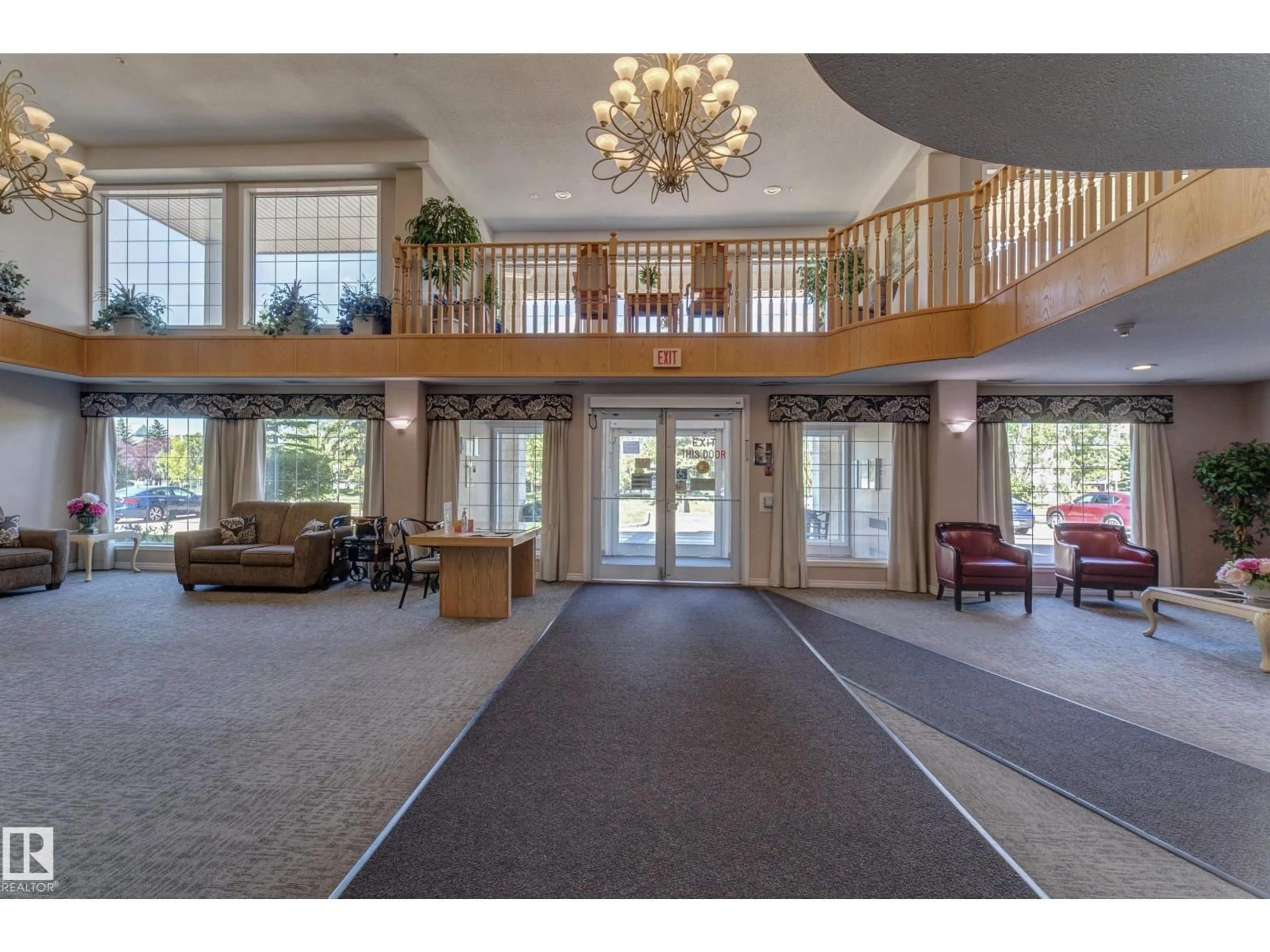 Indoor foyer for #326 - 2741 55 ST, Edmonton Alberta T6L7G7