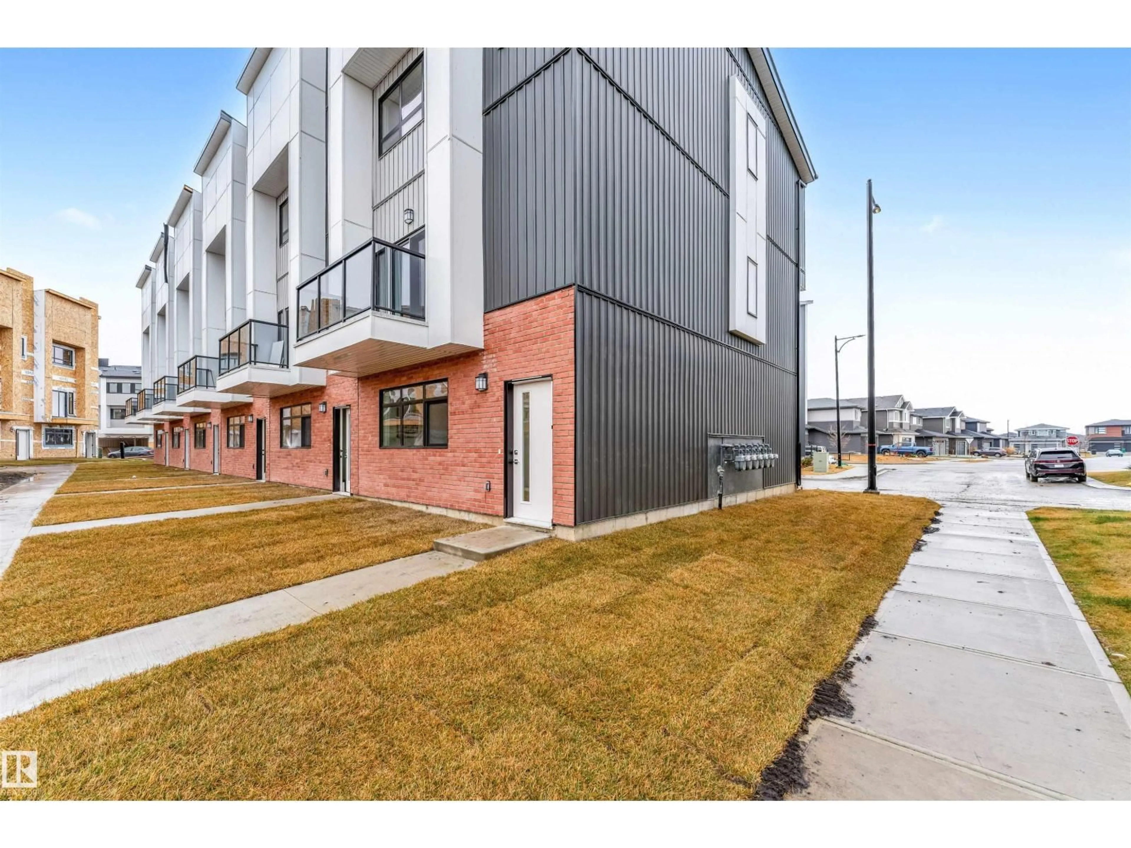 Unknown for 68 130 ELEMENT DR, St. Albert Alberta T8N7X2