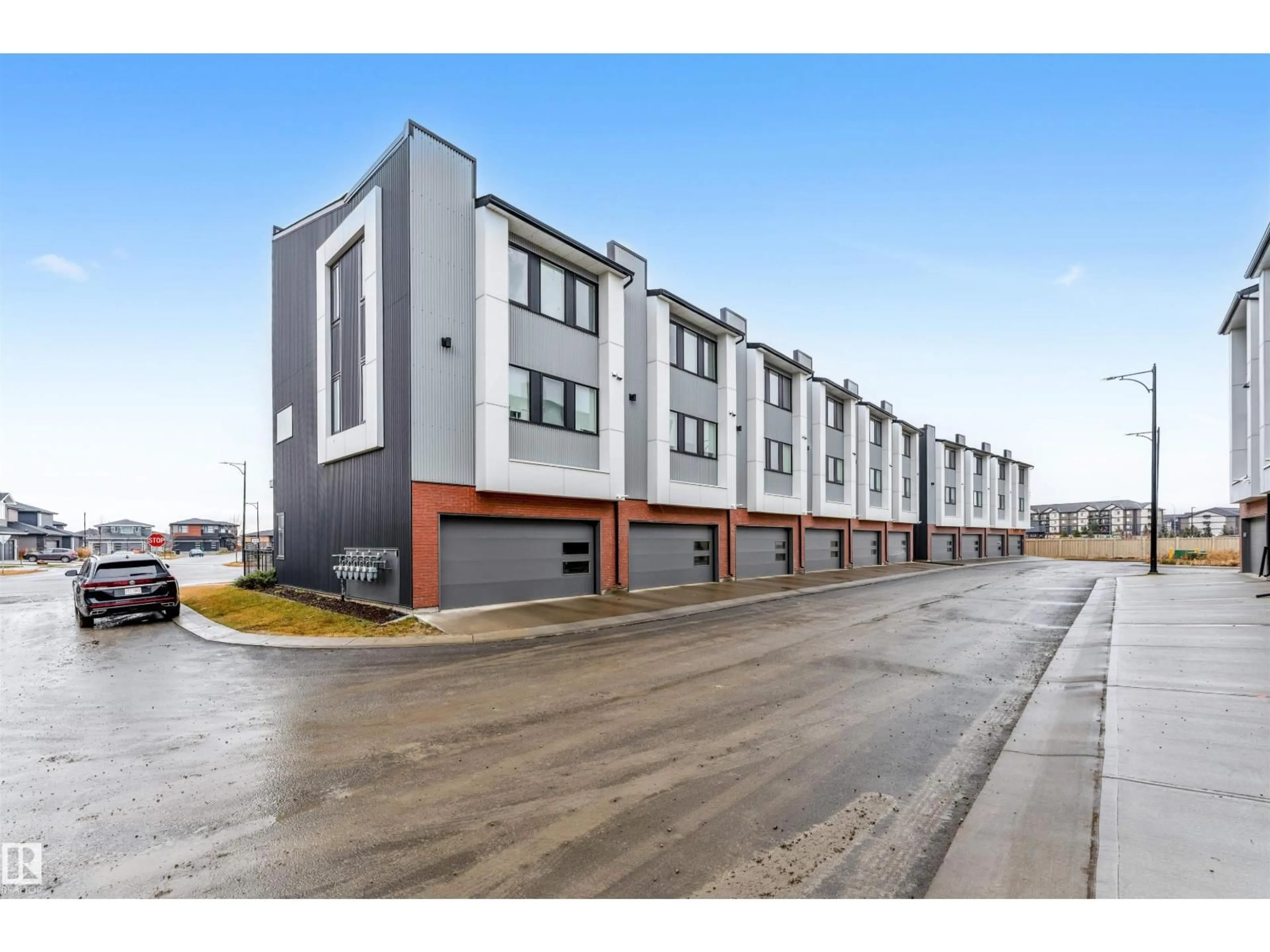Unknown for 68 130 ELEMENT DR, St. Albert Alberta T8N7X2