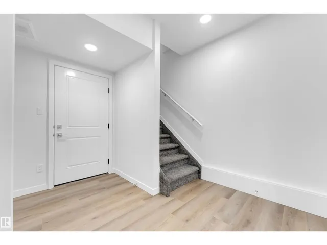 68 130 ELEMENT DR, St. Albert 4