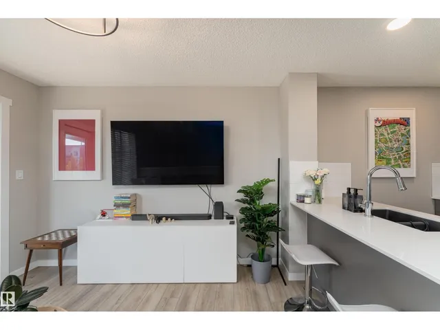 #61A - 1530 TAMARACK BV, Edmonton 5