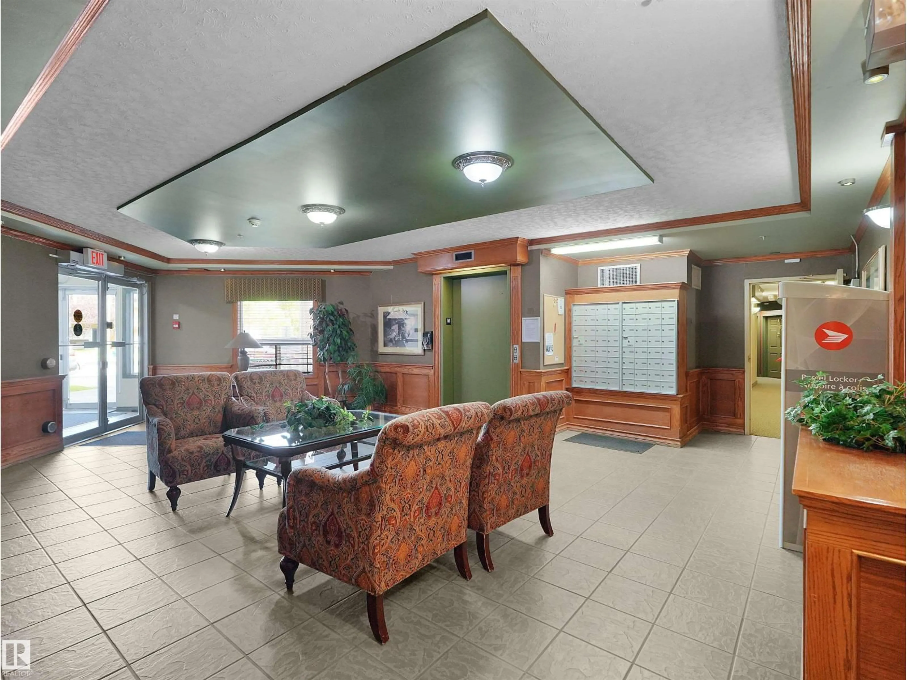 Lobby for #203 - 9760 174 ST, Edmonton Alberta T5T6J4