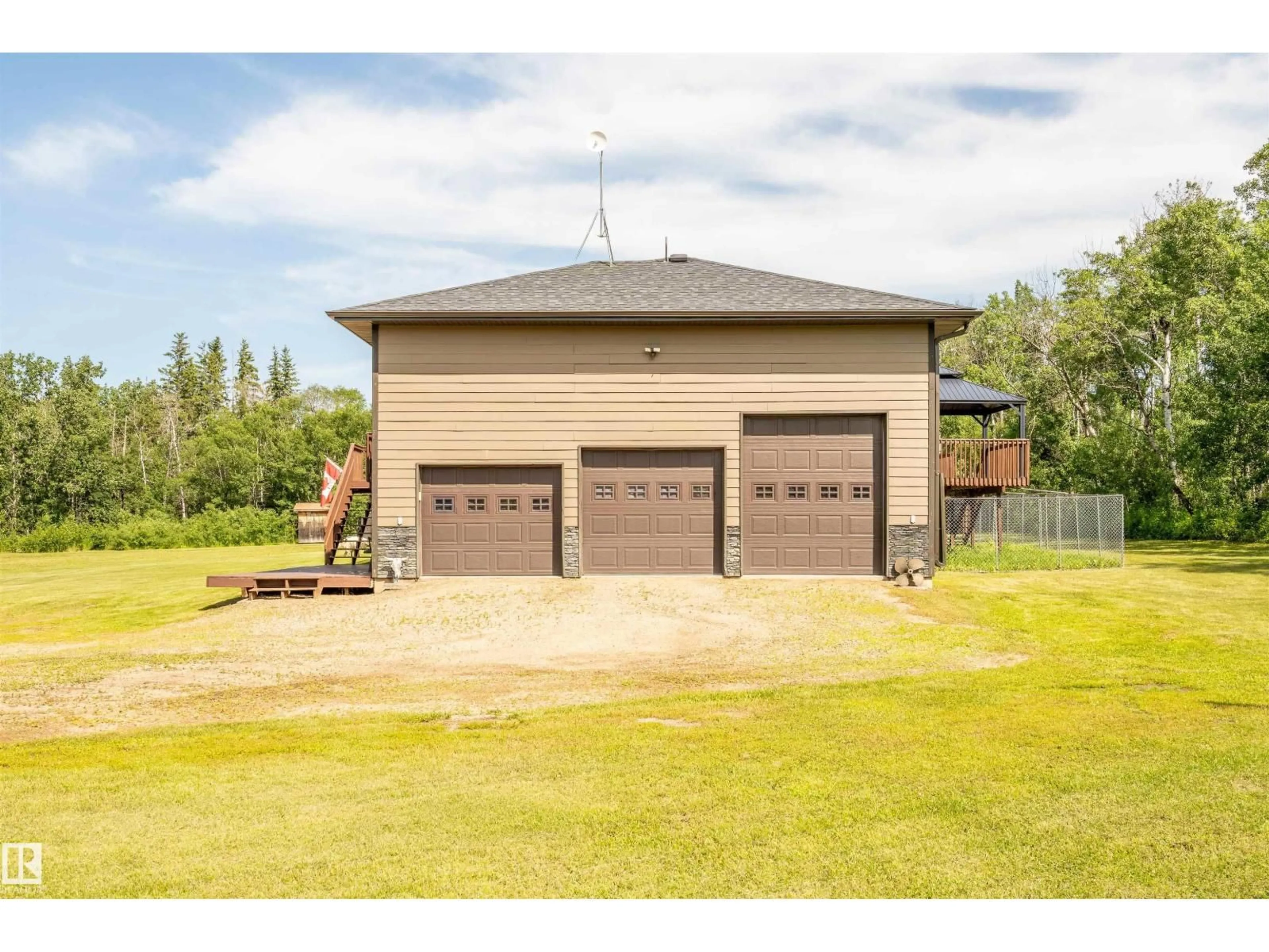 Indoor garage for 62217 RGE RD 470, Rural Bonnyville M.D. Alberta T9N2J6