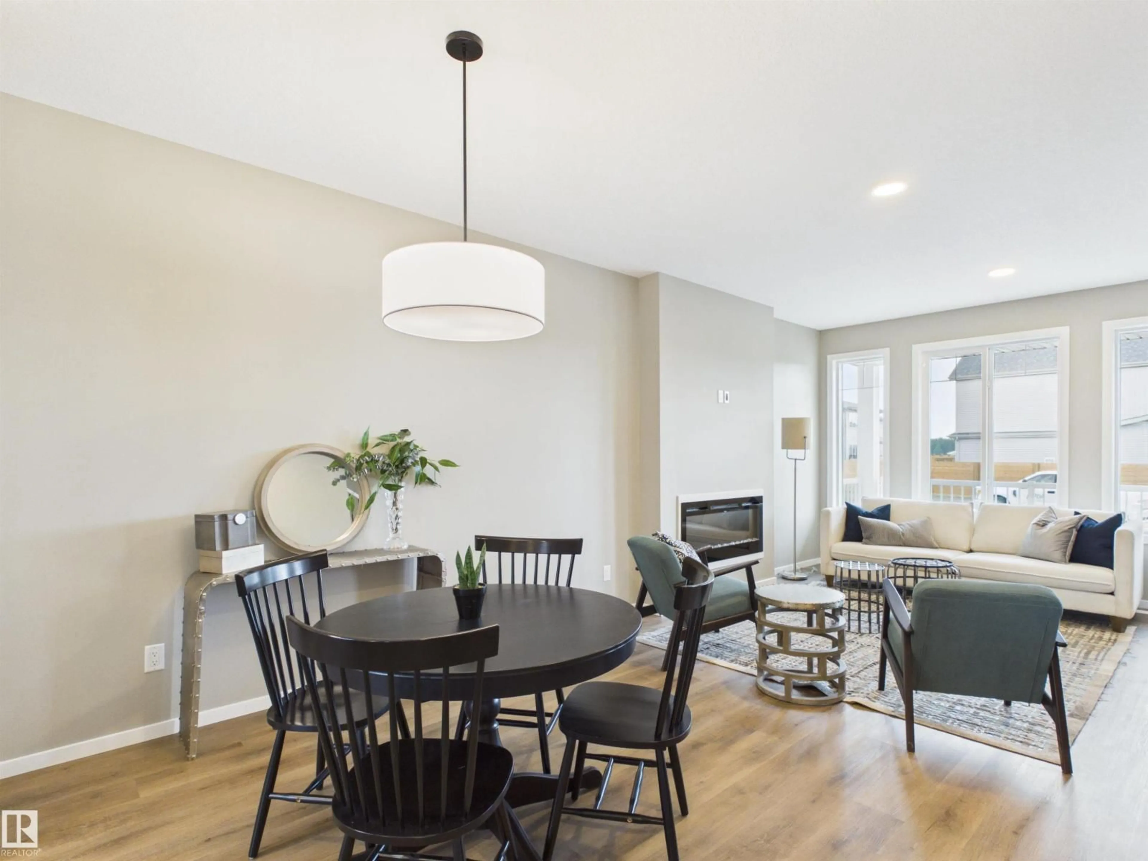 Dining room, wood/laminate floor for 1098 MCLEOD AV, Spruce Grove Alberta T7X4G8
