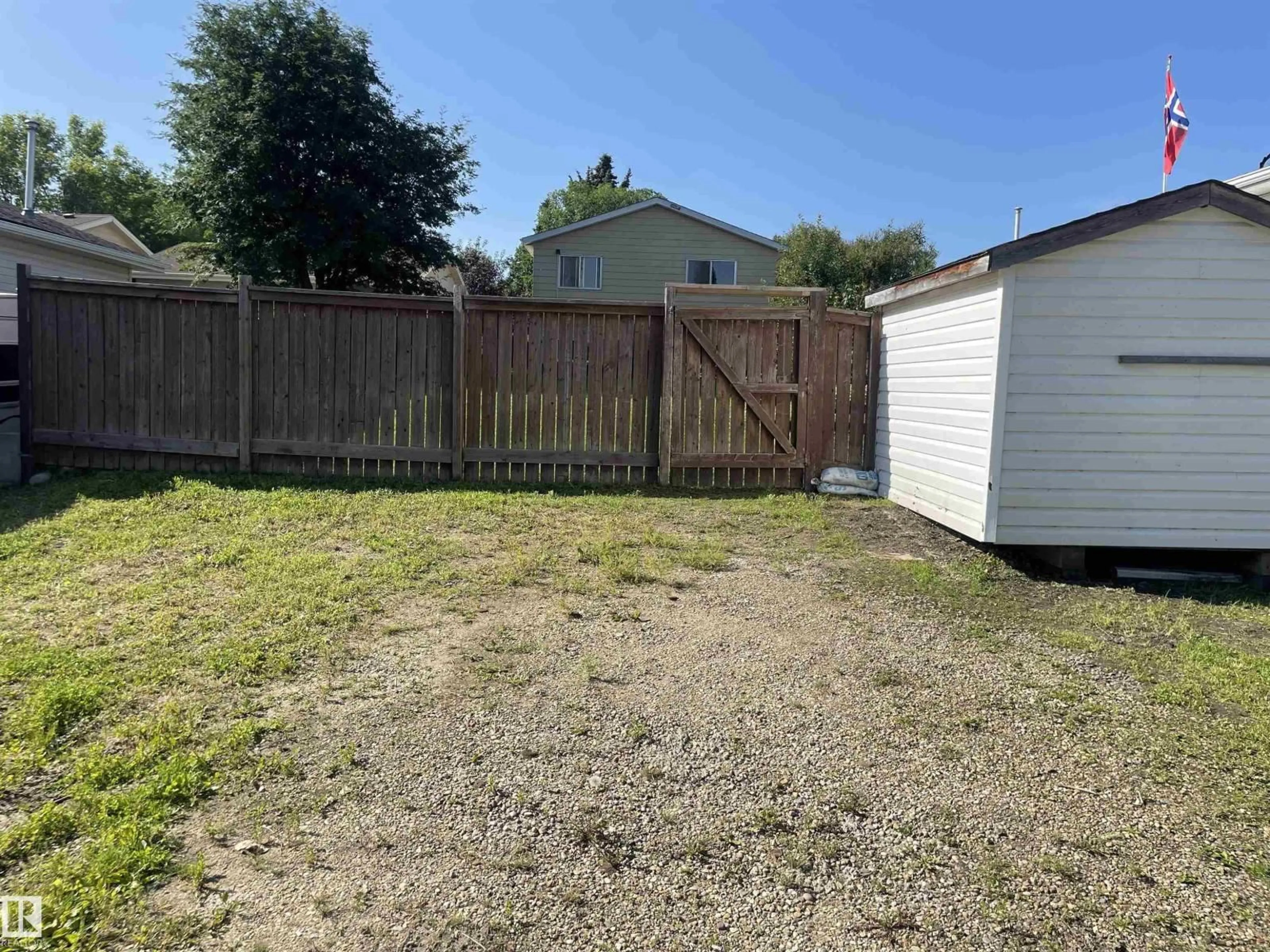 Shed for 174 GREENWOOD DR, Spruce Grove Alberta T7X1Y7