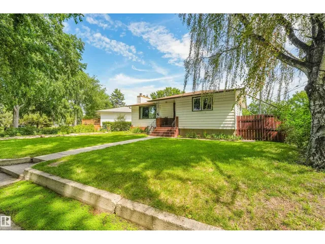 NW - 9513 81 ST, Edmonton 3