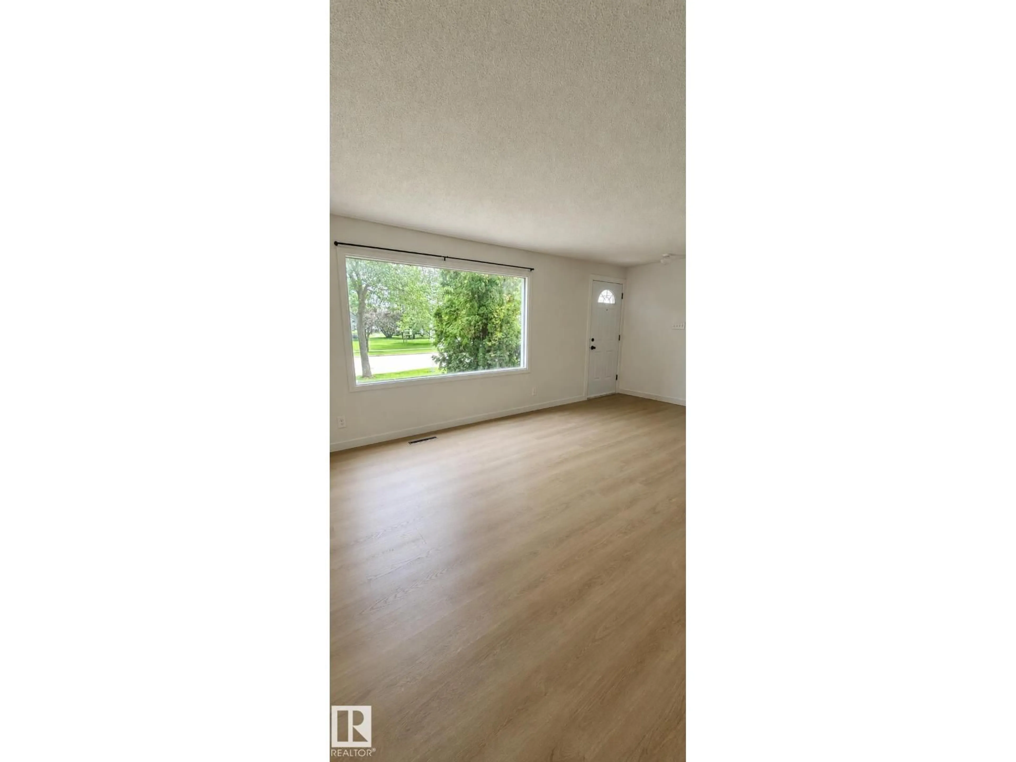 A pic of a room for NW - 10942 161 ST, Edmonton Alberta T5P3J9
