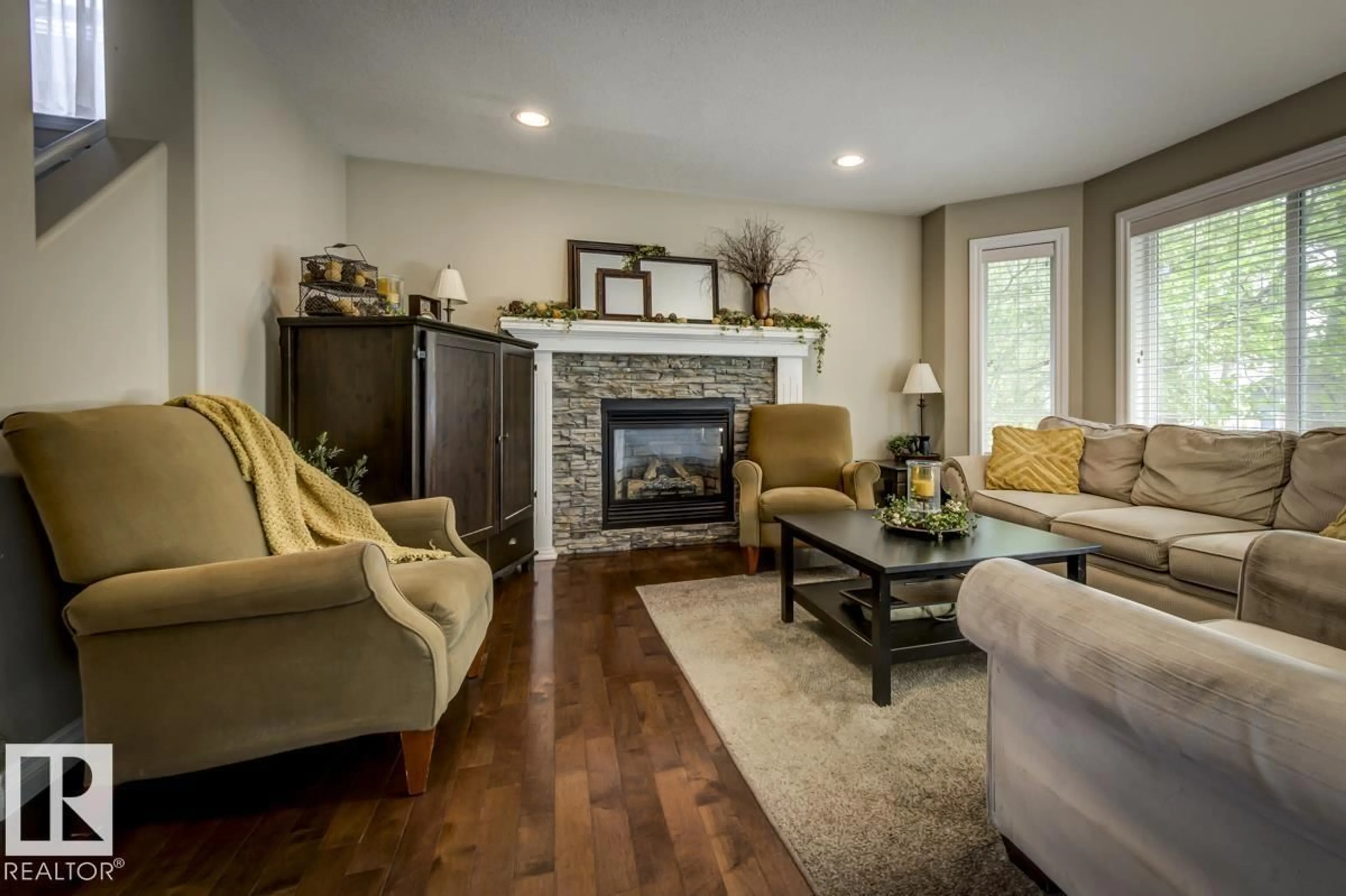 Living room with furniture, unknown for NW - 11522 93 ST, Edmonton Alberta T5C0Z2