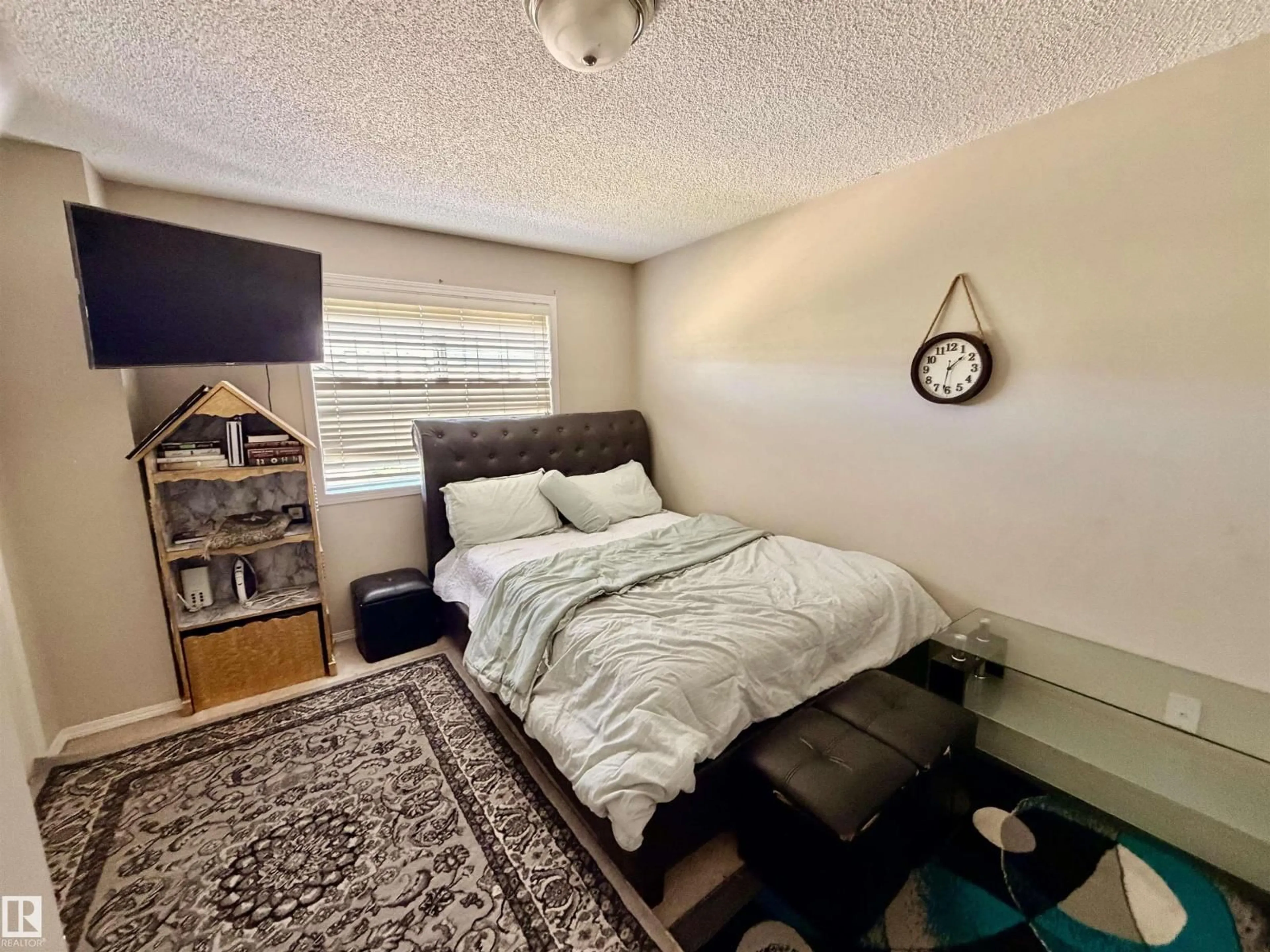 Bedroom with bed, unknown for NW - 13834 37 ST, Edmonton Alberta T5Y3G5