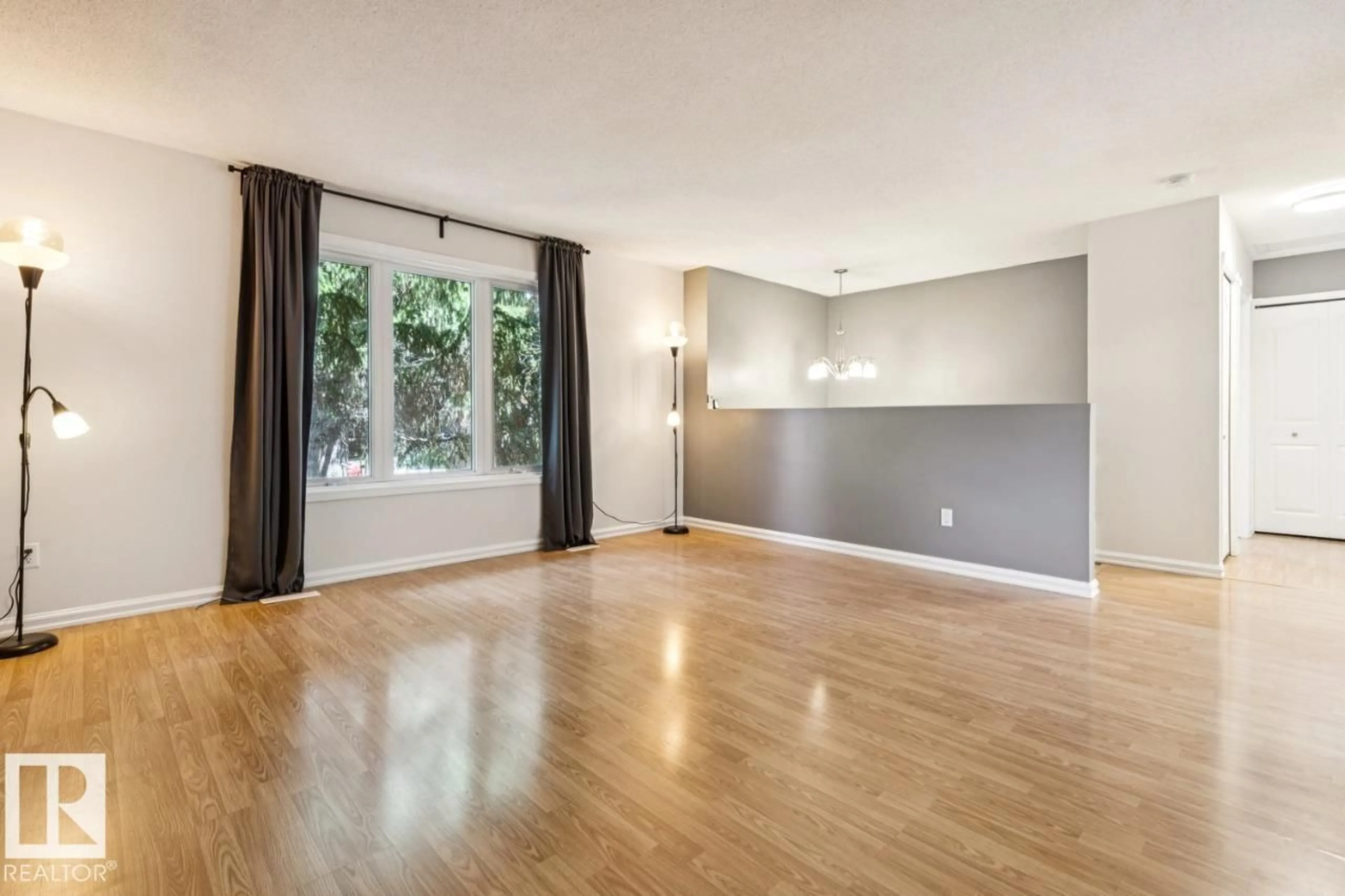 Unknown for 4649 16A AV, Edmonton Alberta T6L2S3