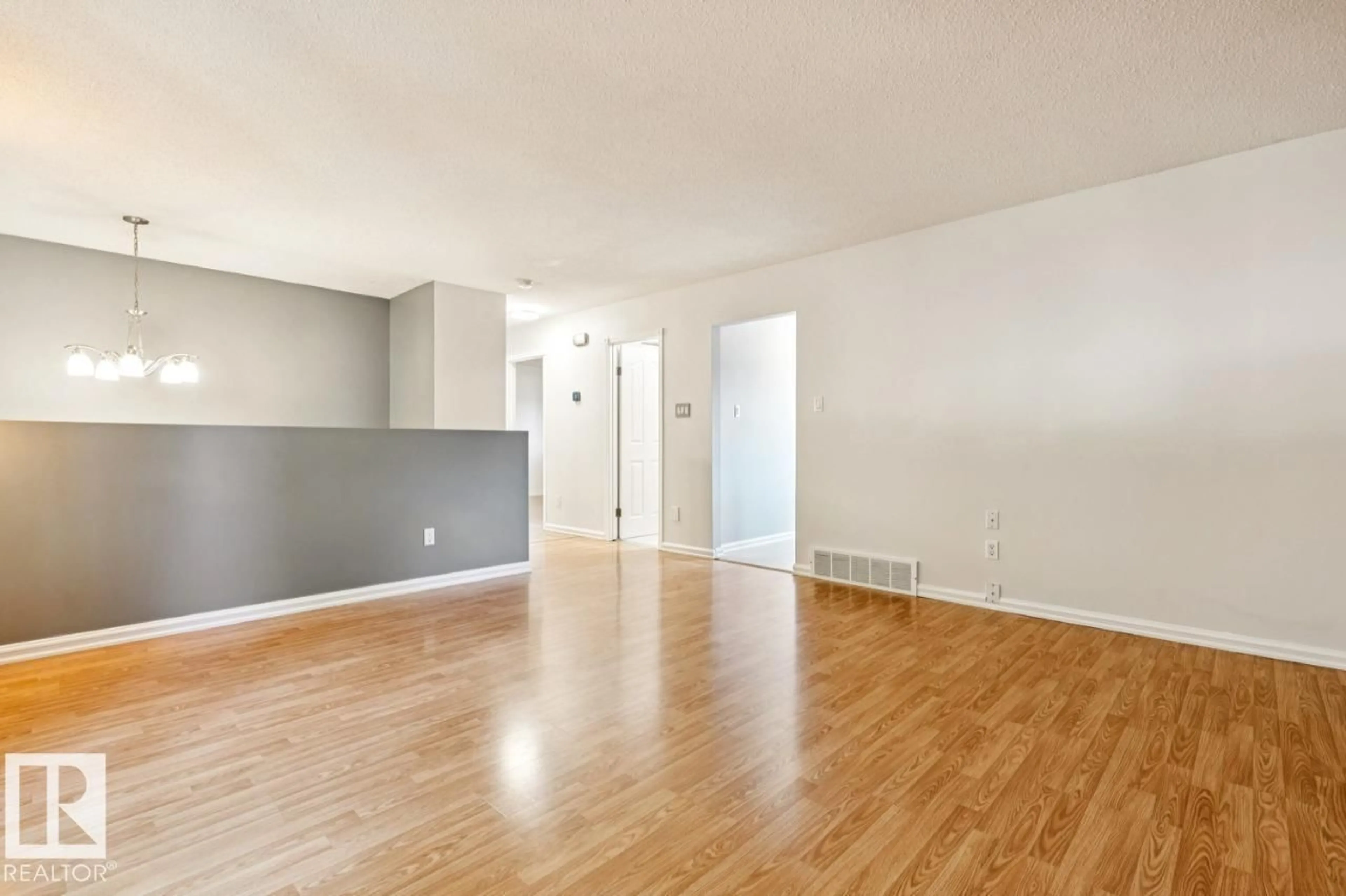 A pic of a room for 4649 16A AV, Edmonton Alberta T6L2S3