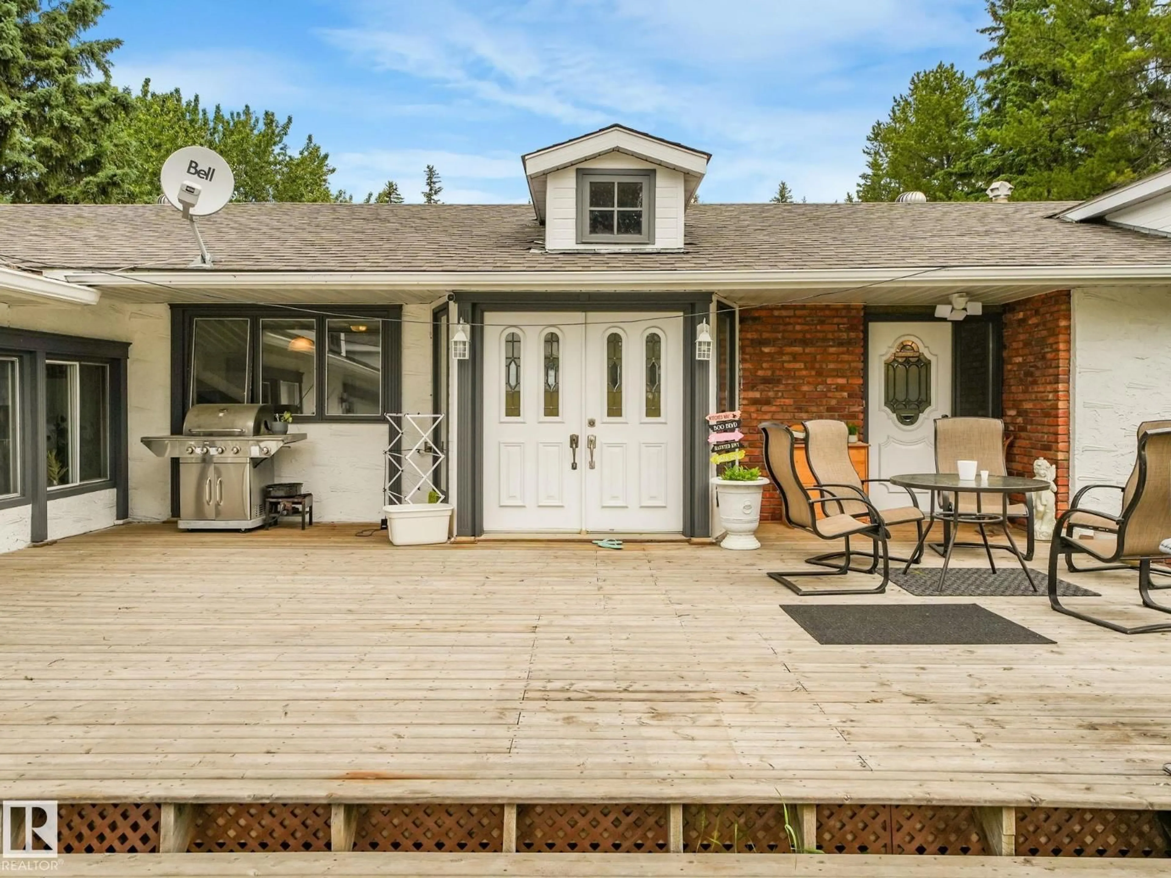 Unknown for 10912 5 AV SW, Edmonton Alberta T6W1A2
