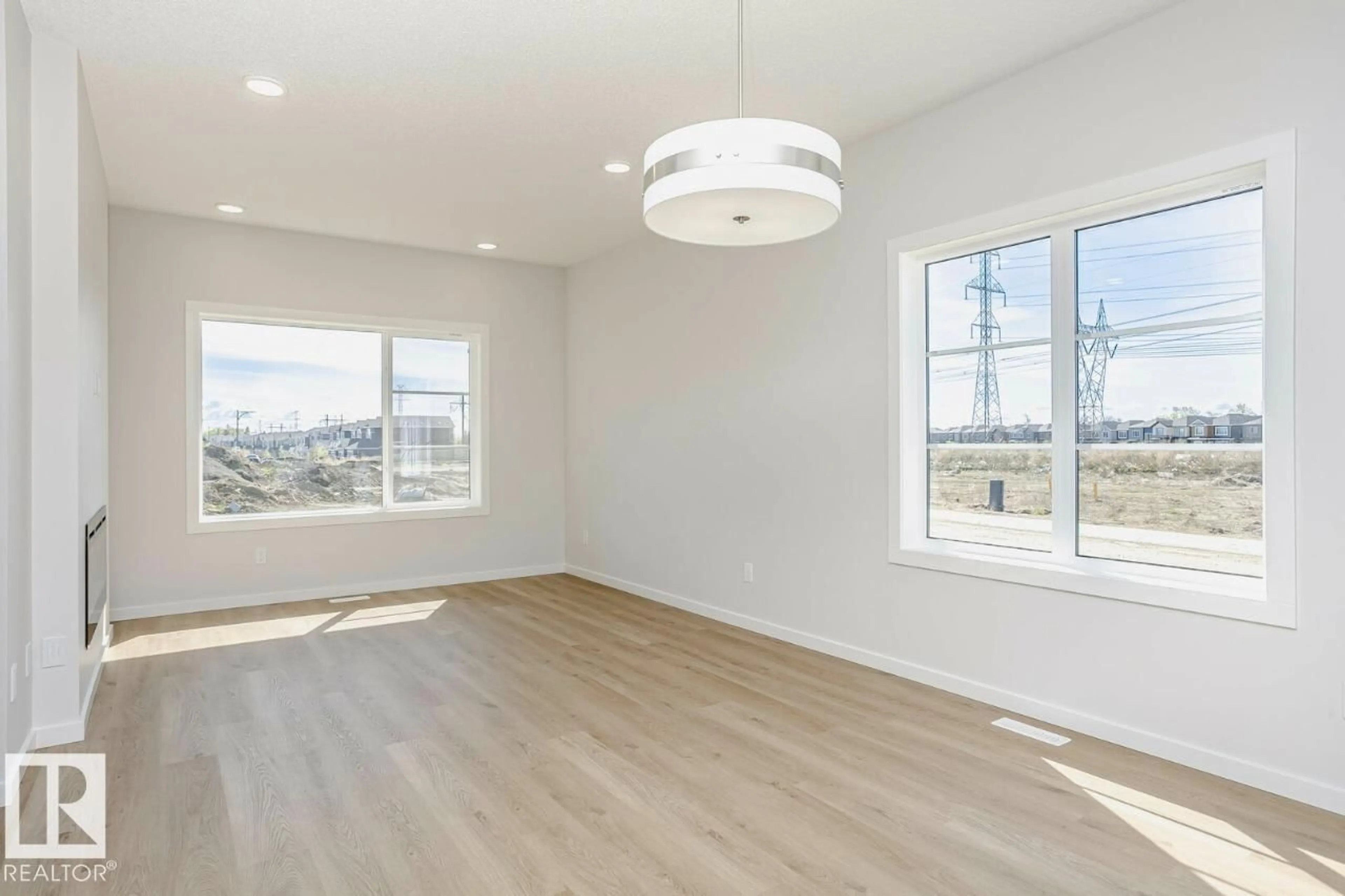 A pic of a room for 303 EDGEMONT DR, Edmonton Alberta T6M3G7