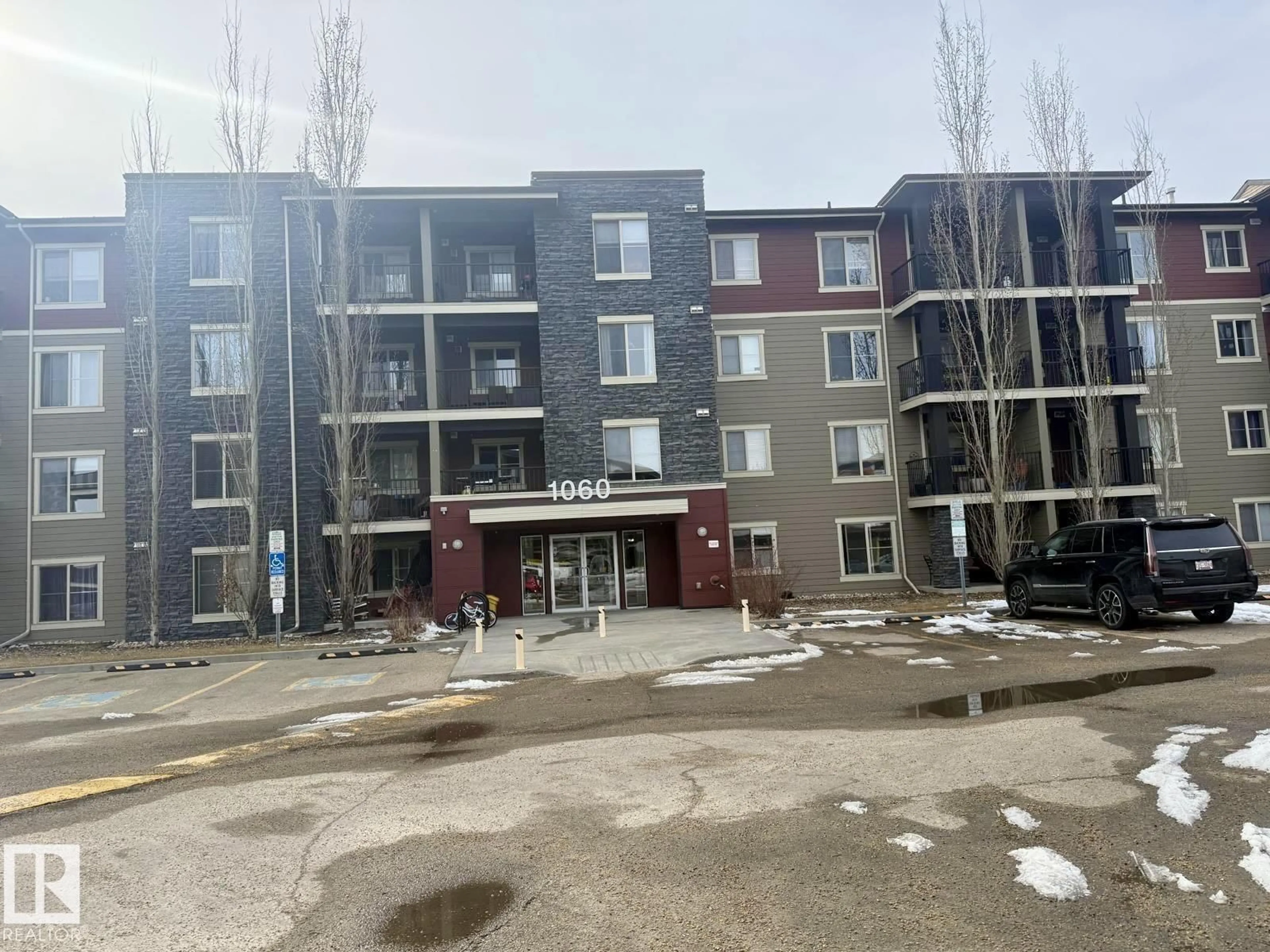 Unknown for #303 - 1060 MCCONACHIE BV, Edmonton Alberta T5J0W9