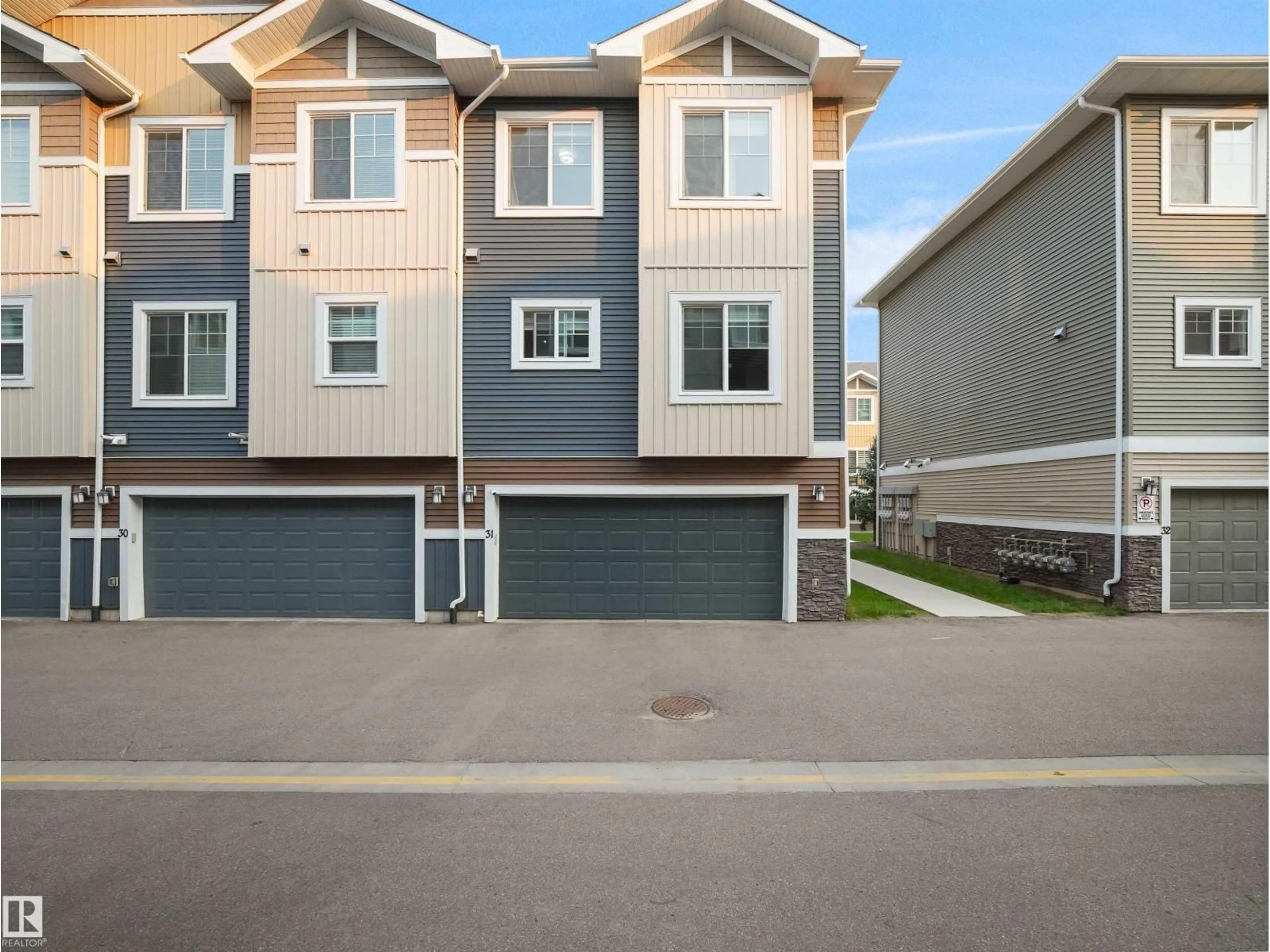 Unknown for #31 - 230 EDGEMONT RD NW, Edmonton Alberta T6M0Y8