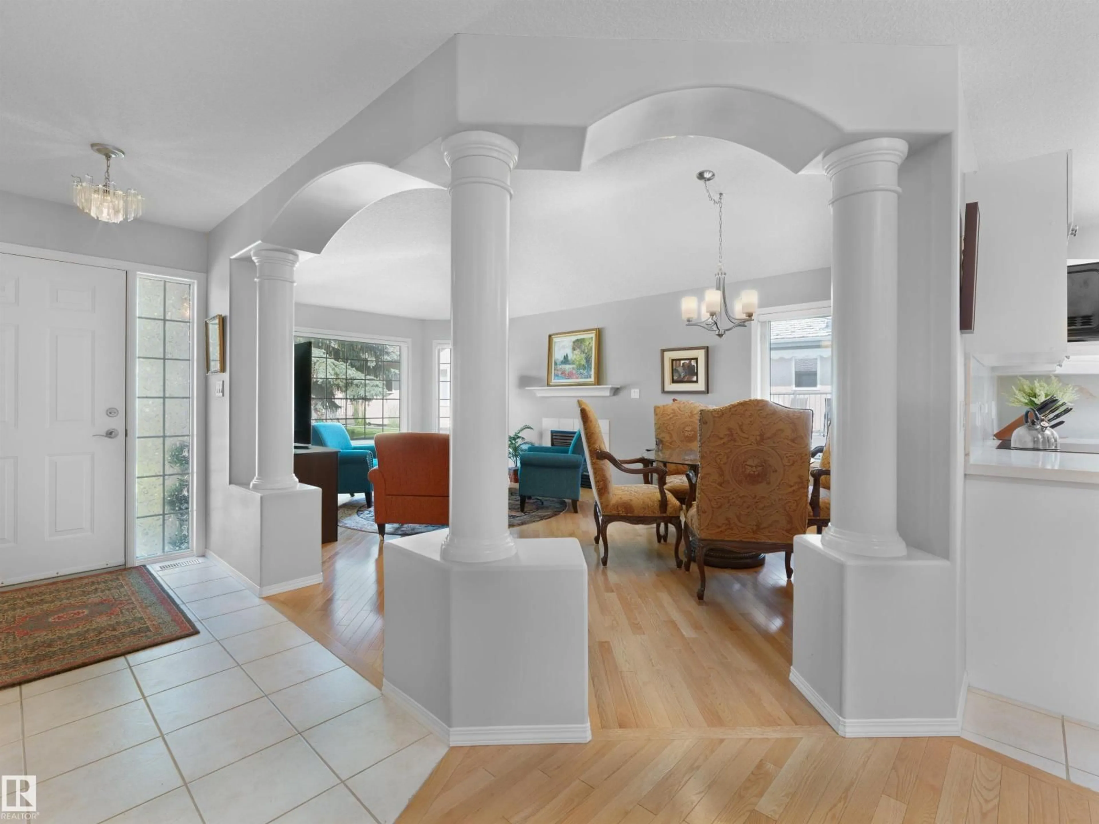 Indoor foyer for 215 - 124 BLACKBURN DR, Edmonton Alberta T6W1B9