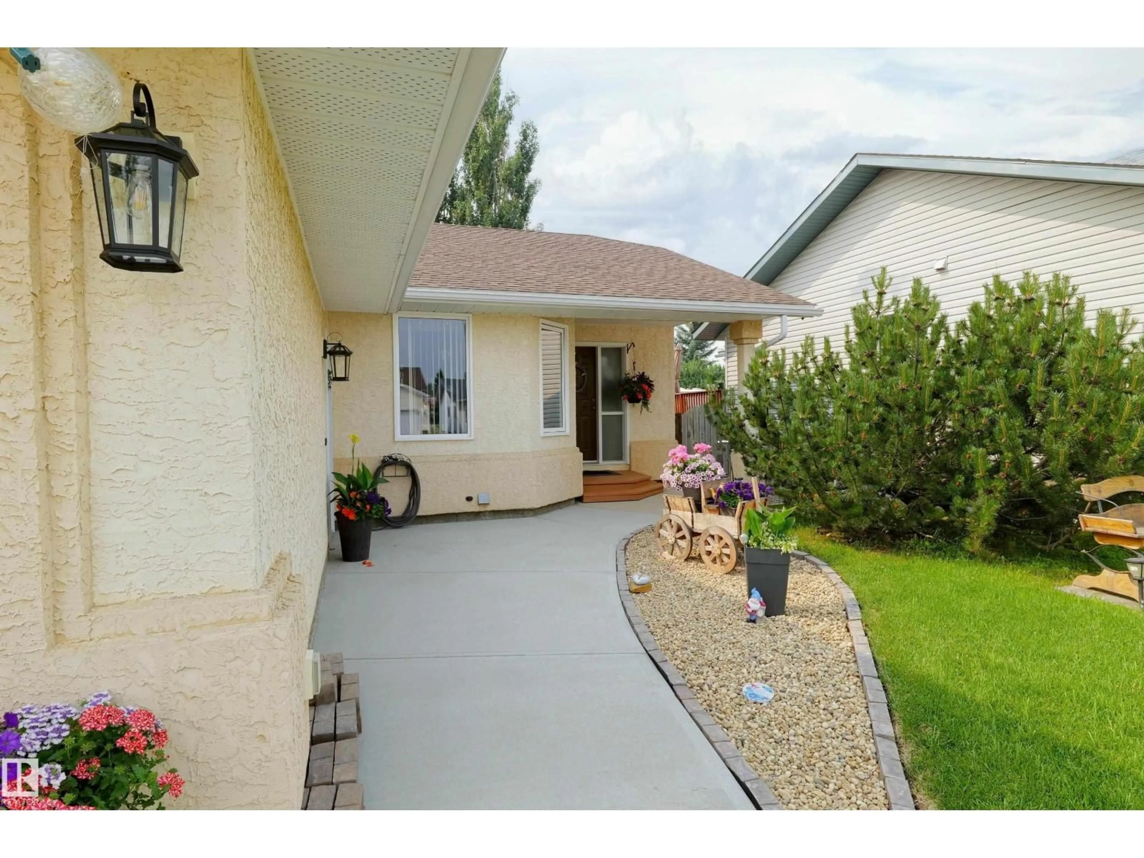 Unknown for 5909 52 AV, Barrhead Alberta T7N1N6