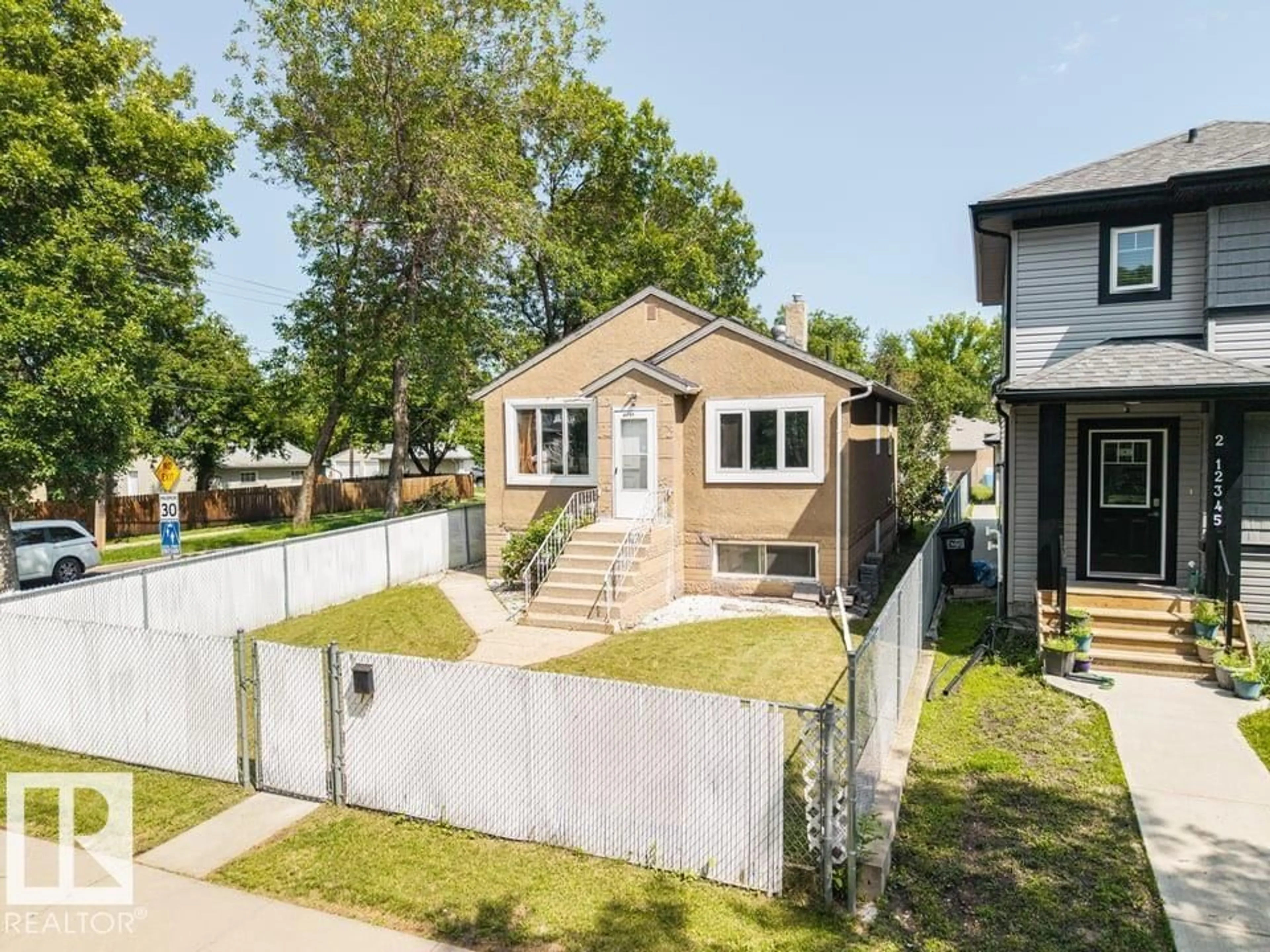 Unknown for NW - 12347 90 ST, Edmonton Alberta T5B3Z6