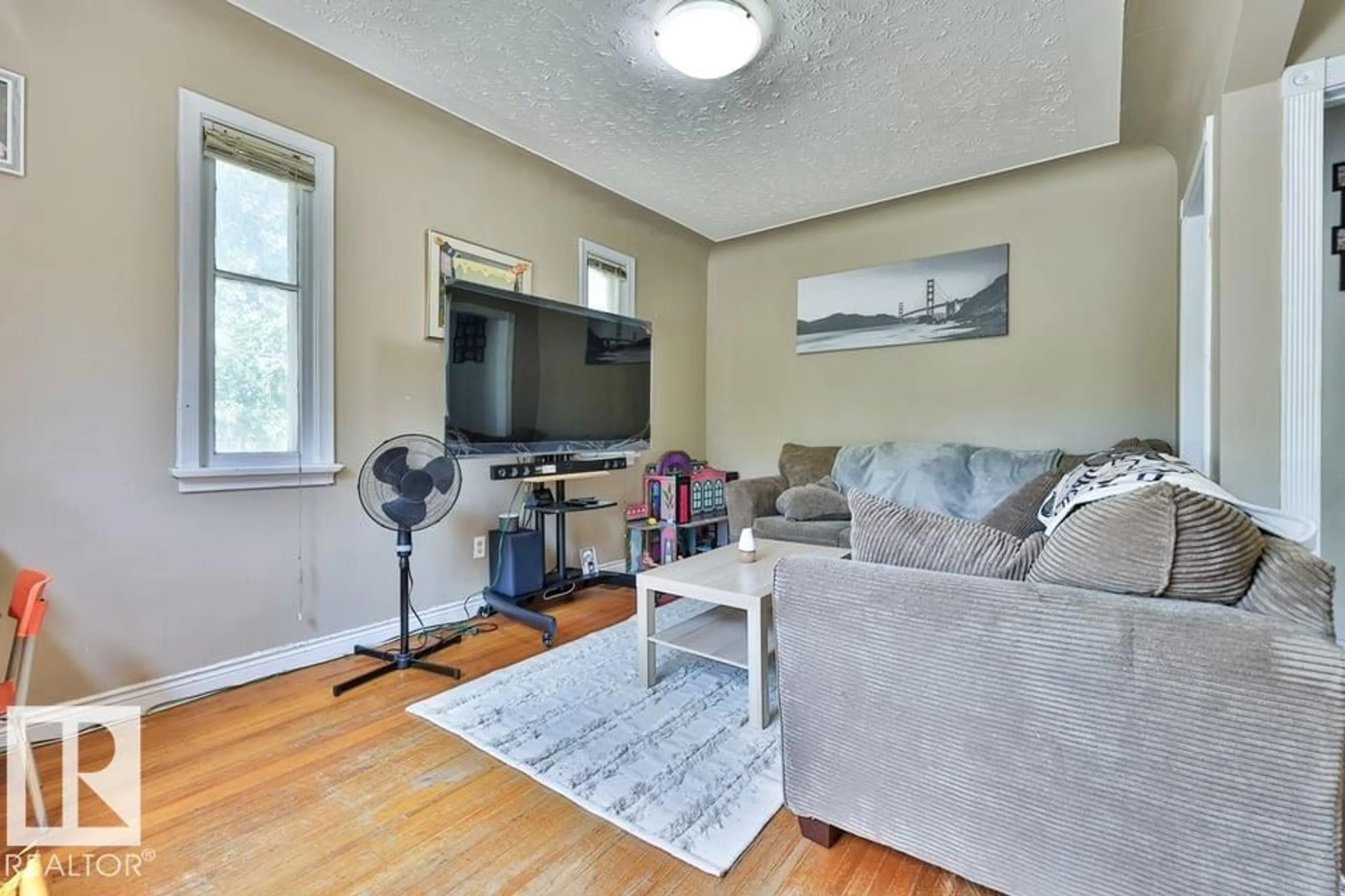 Living room with furniture, unknown for NW - 12347 90 ST, Edmonton Alberta T5B3Z6