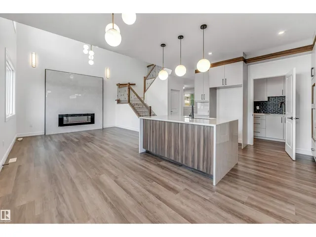 NW - 19420 25 AV, Edmonton 3