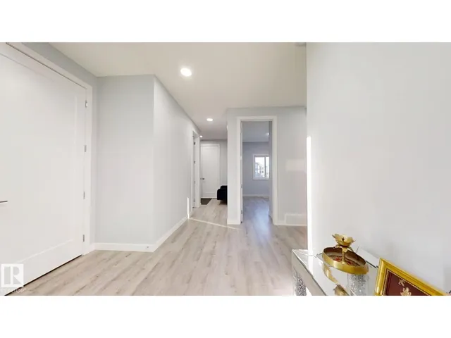 215 GLENRIDDING RAVINE RD, Edmonton 4