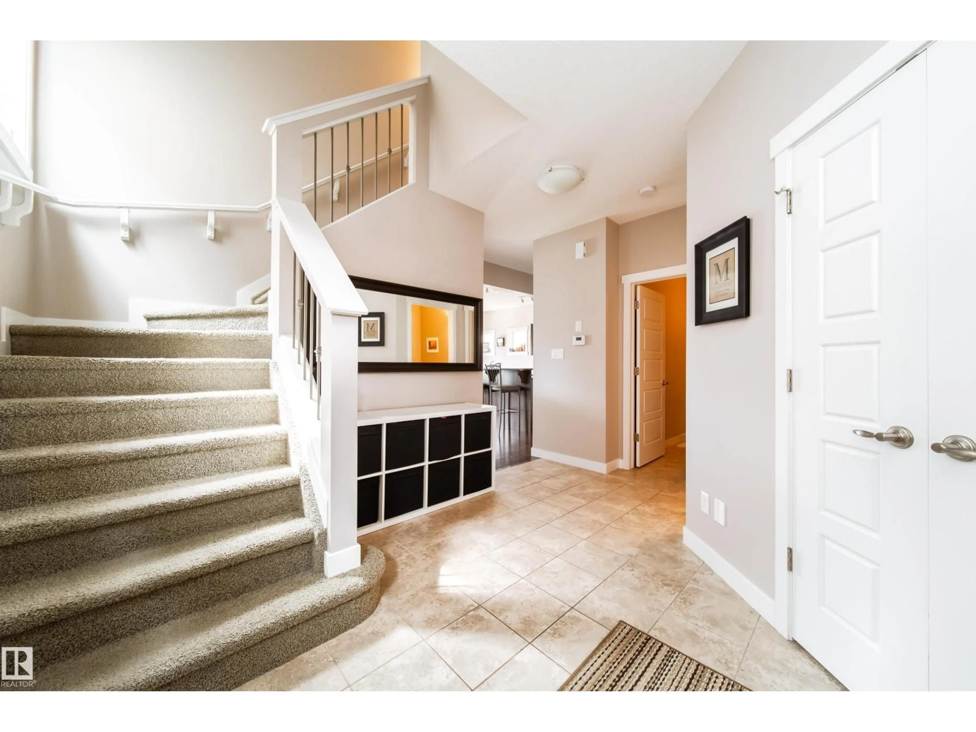 Indoor entryway for 218 51A ST, Edmonton Alberta T6X0R4