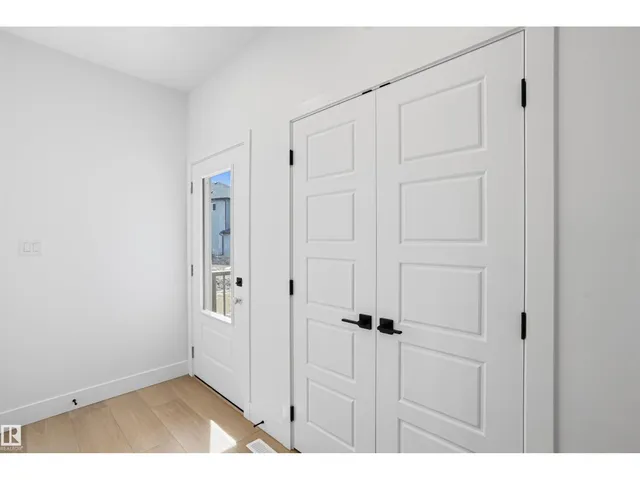 415 MUNN CO, Leduc 5