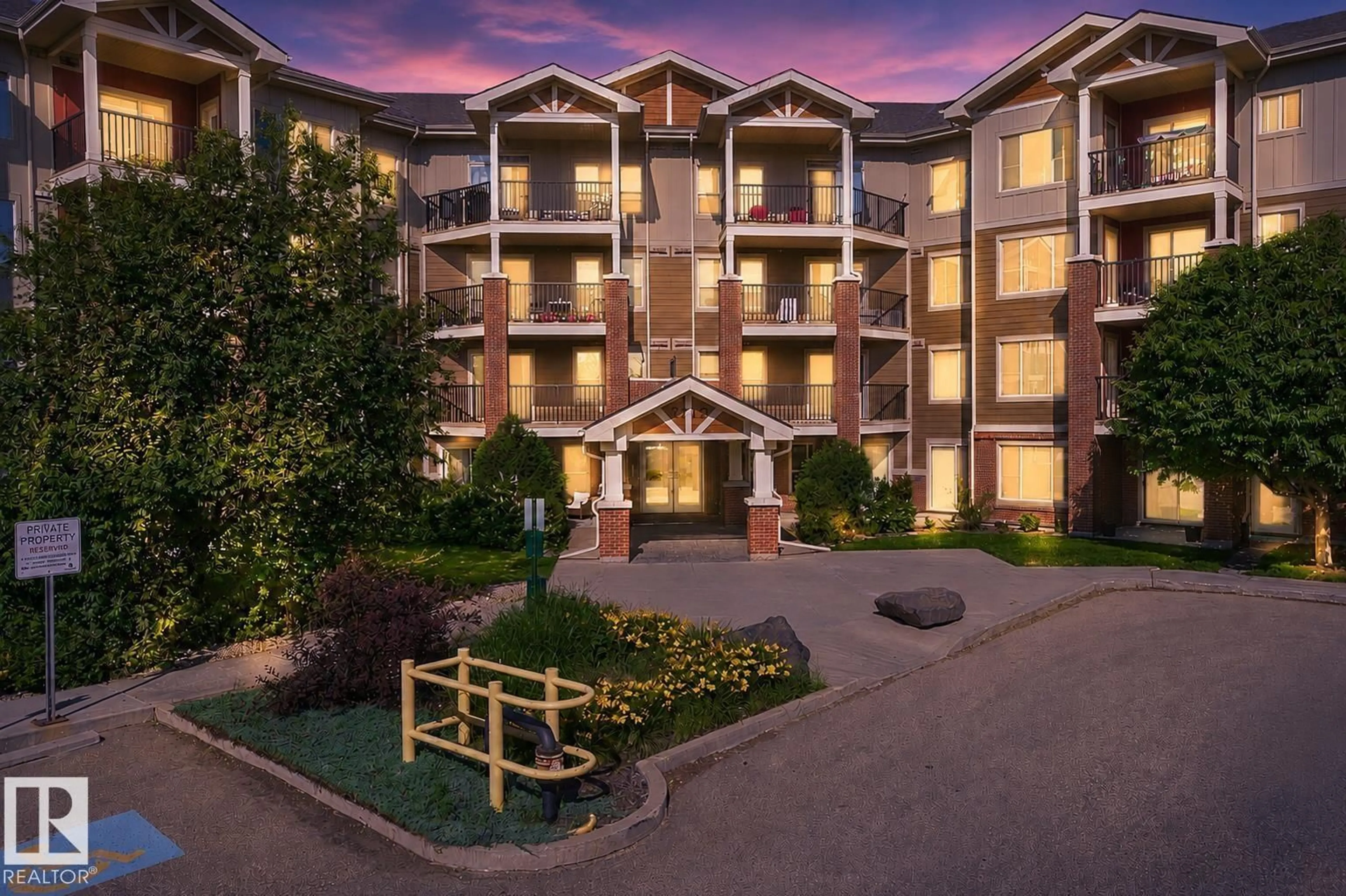 Patio, unknown for #317 - 3719 WHITELAW LN, Edmonton Alberta T6W2C3