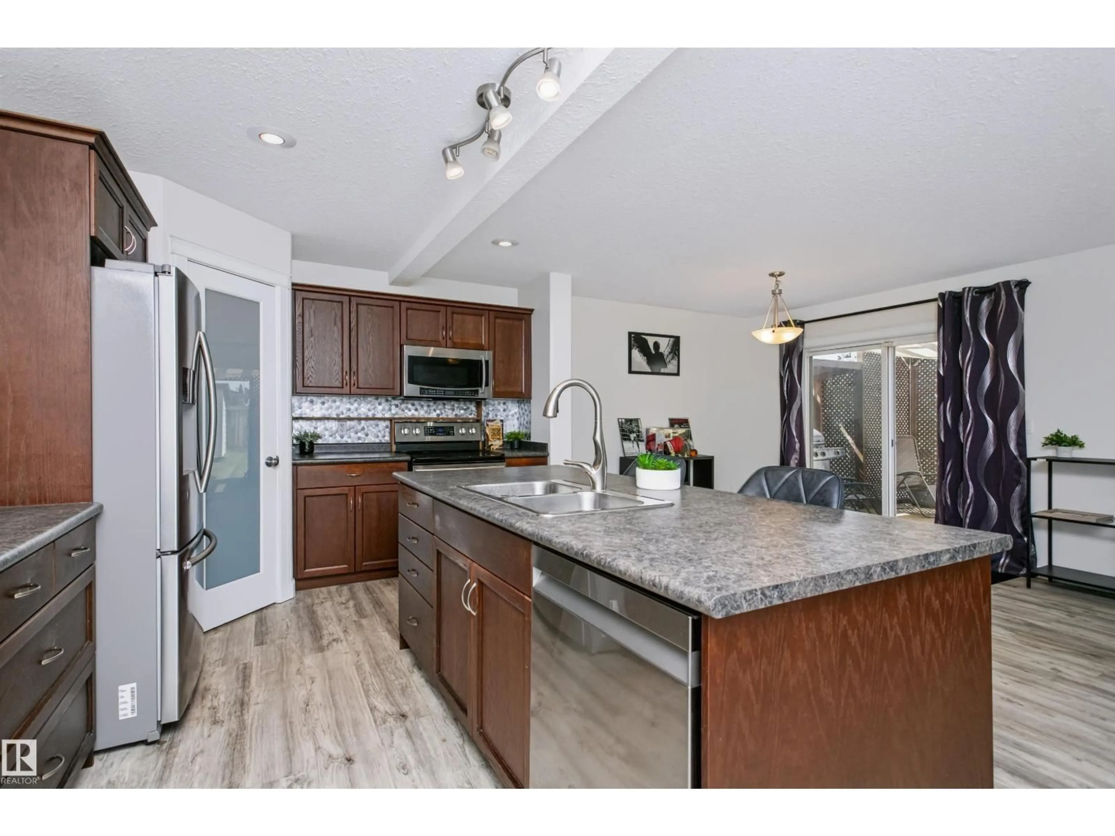 Open concept kitchen, unknown for 4120 50 ST, Gibbons Alberta T0A1N0
