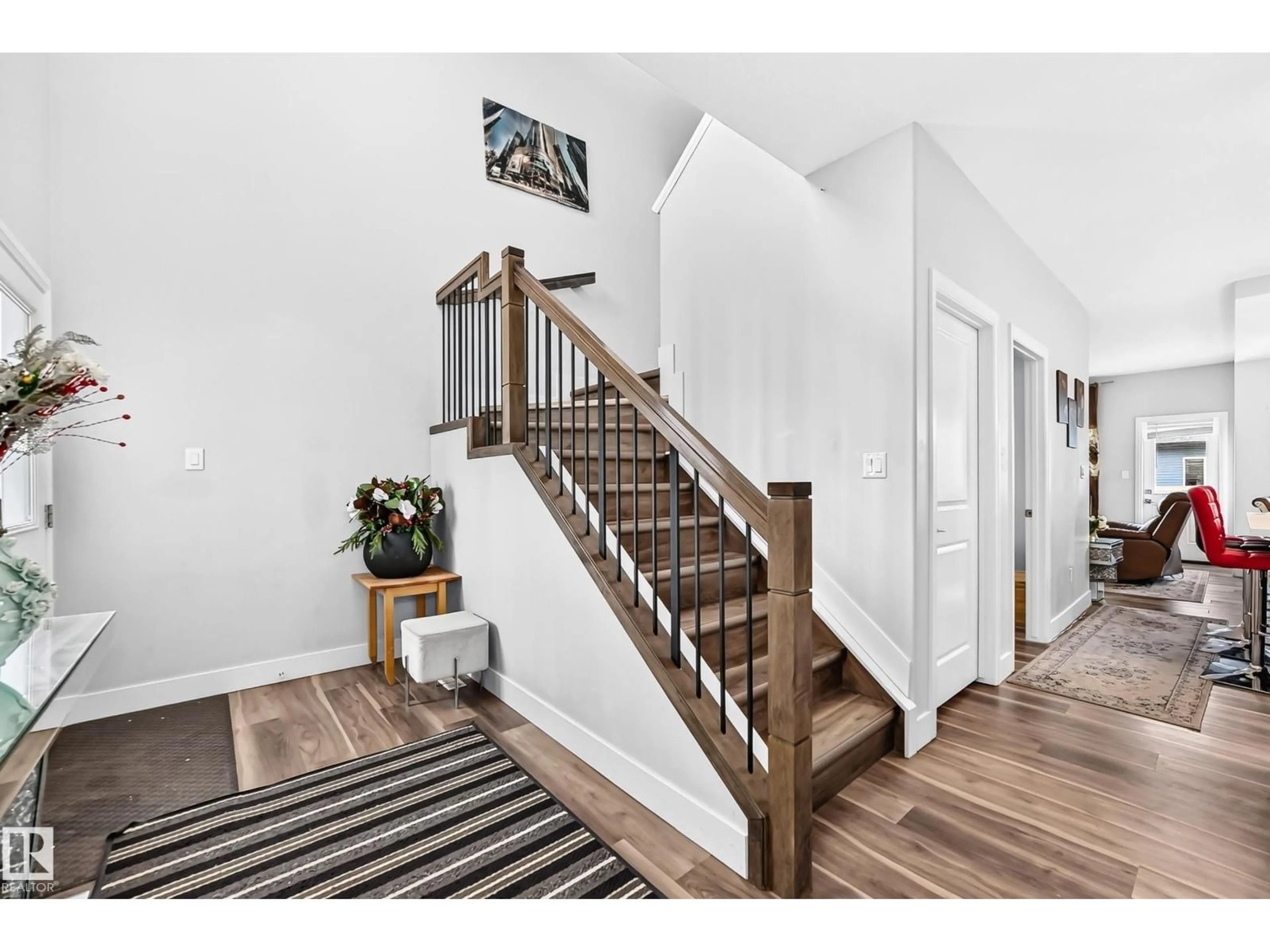 Indoor entryway for NW - 17609 65 ST, Edmonton Alberta T5Y4A7