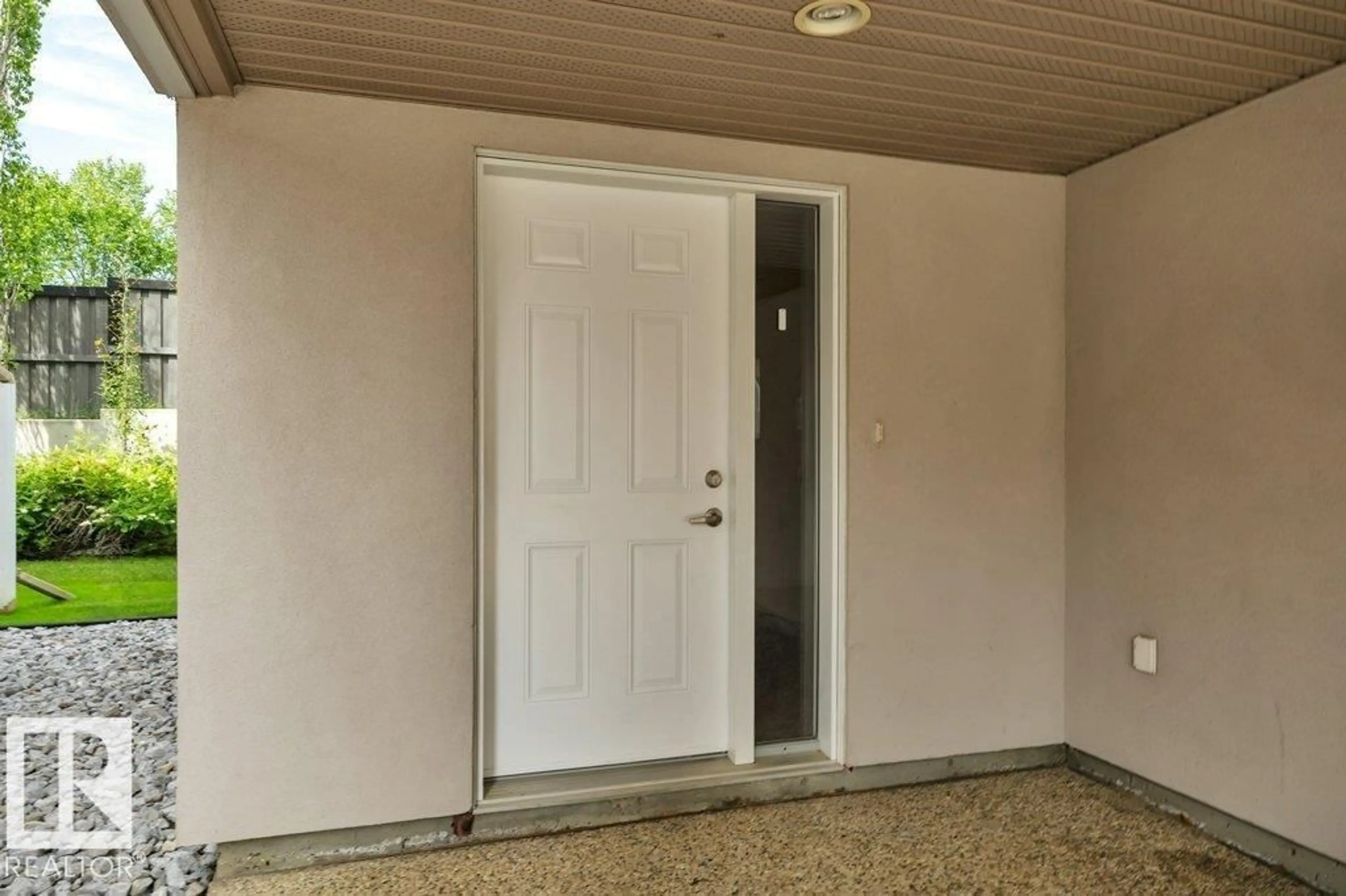 Indoor entryway for #142 - 104 WEST HAVEN DR, Leduc Alberta T9E0N9