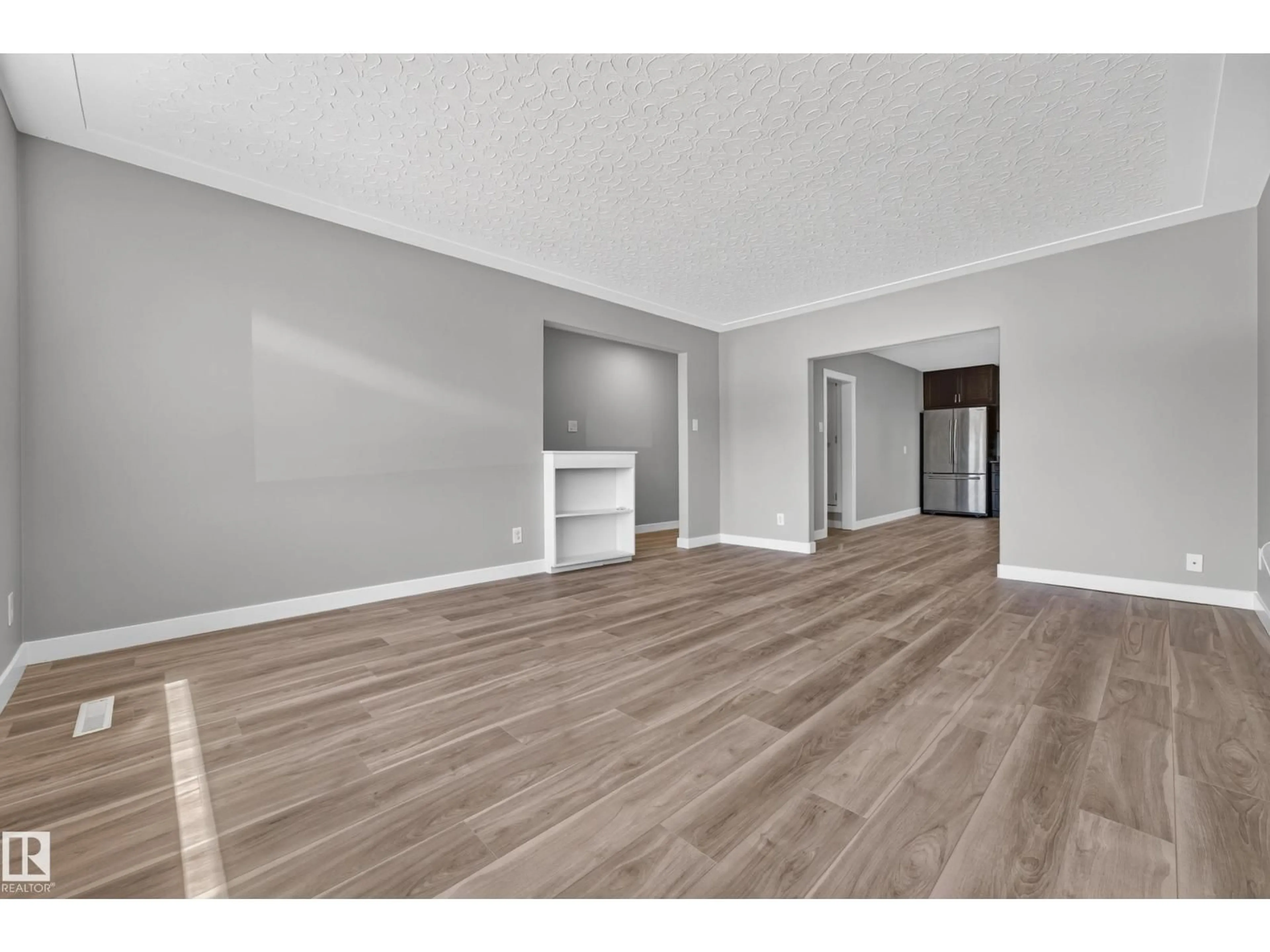 A pic of a room for 6016 92 AV, Edmonton Alberta T6B0S4