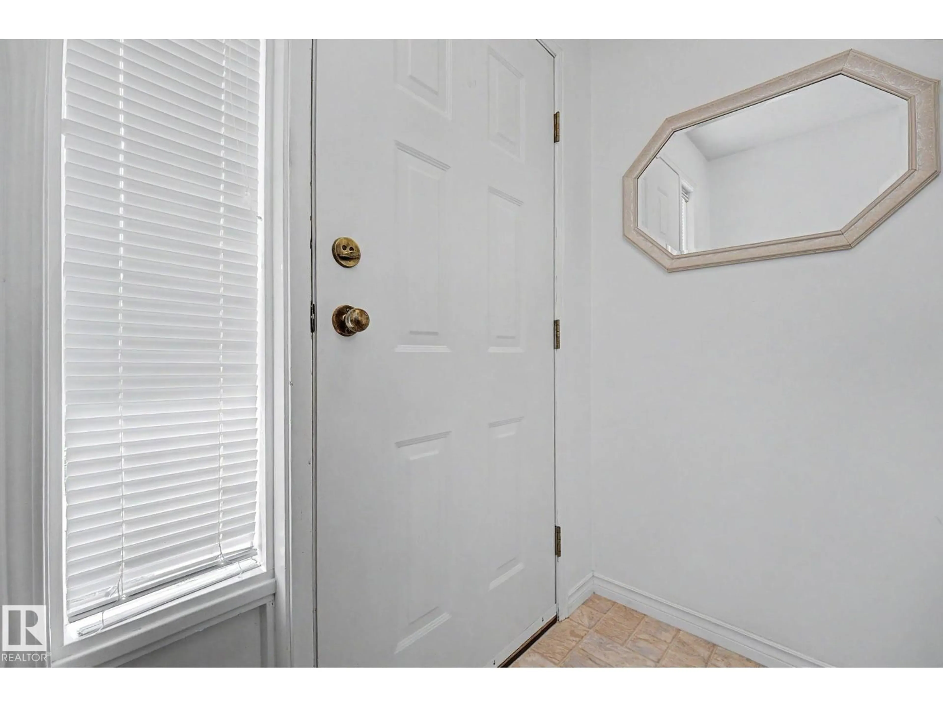 Indoor entryway for #27 - 3645 145 AV, Edmonton Alberta T5Y2S3