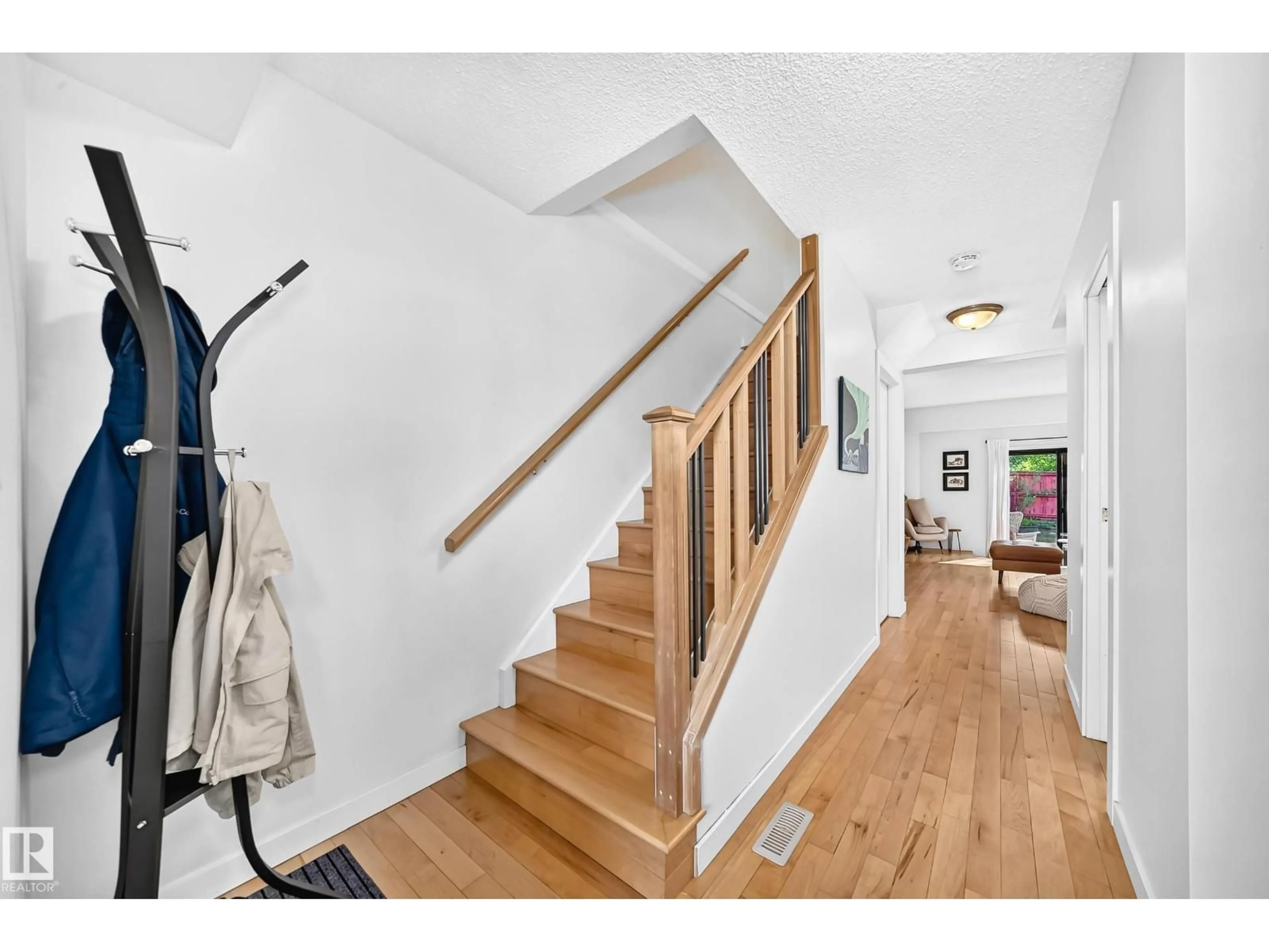 Indoor entryway for 74 LACOMBE PT, St. Albert Alberta T8N3P7