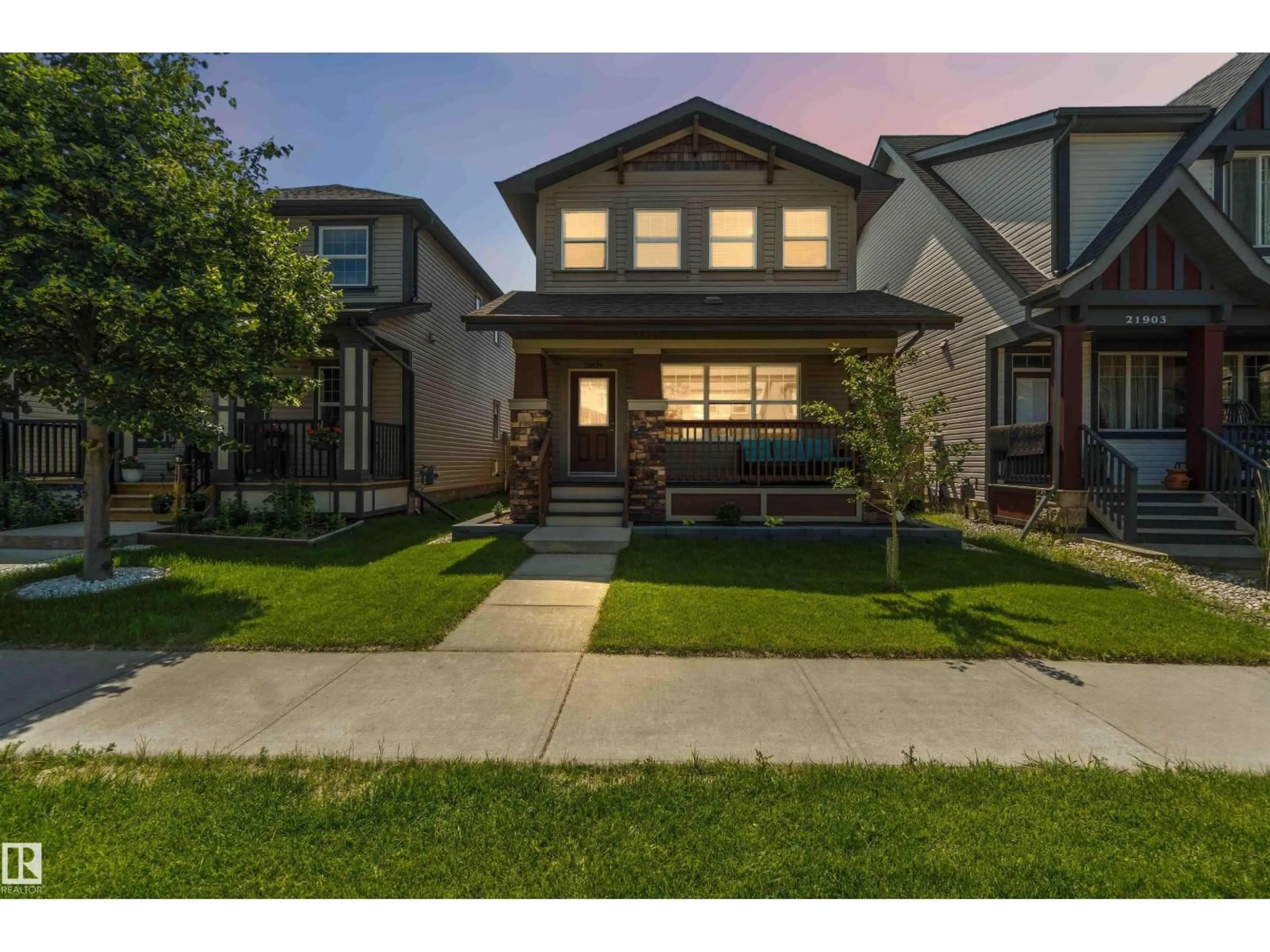 Unknown for 21839 99 AV, Edmonton Alberta T5T4M5