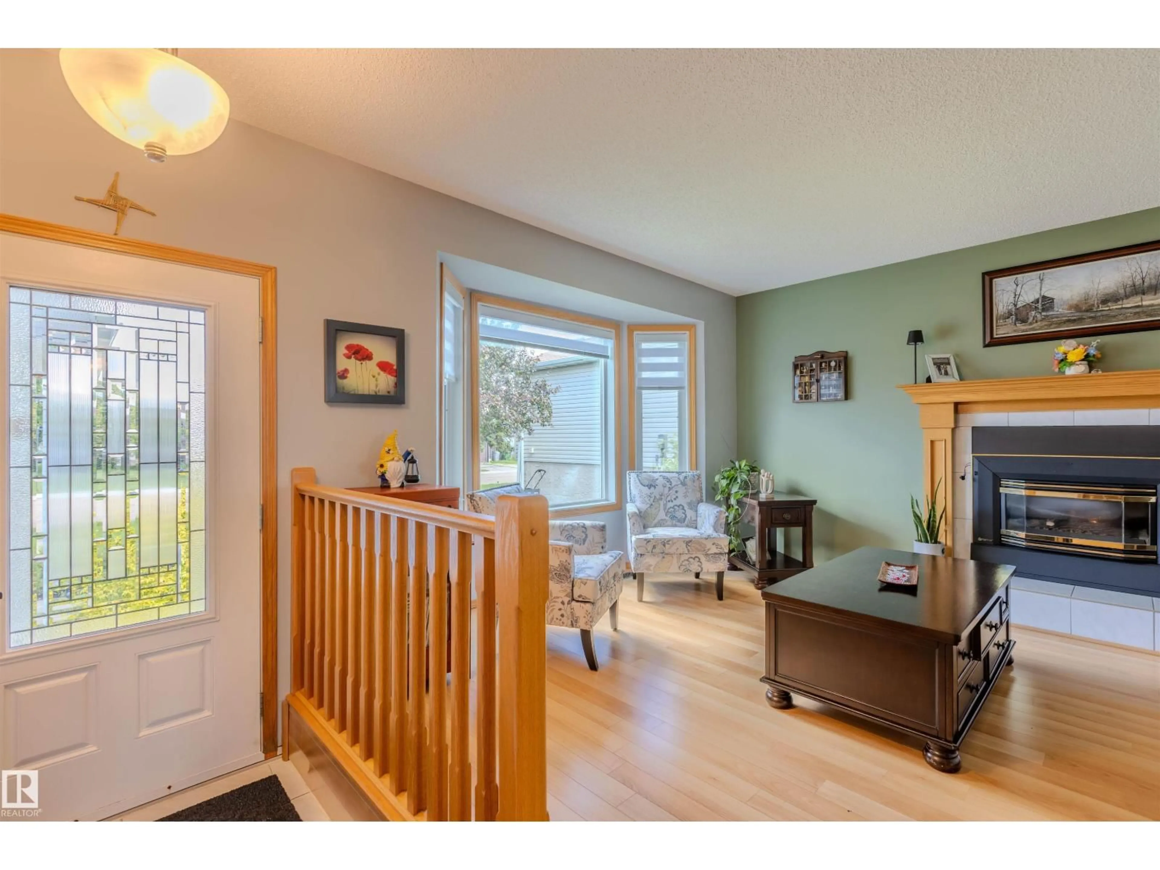 Indoor entryway for 10709 95 AV, Morinville Alberta T8R1E3